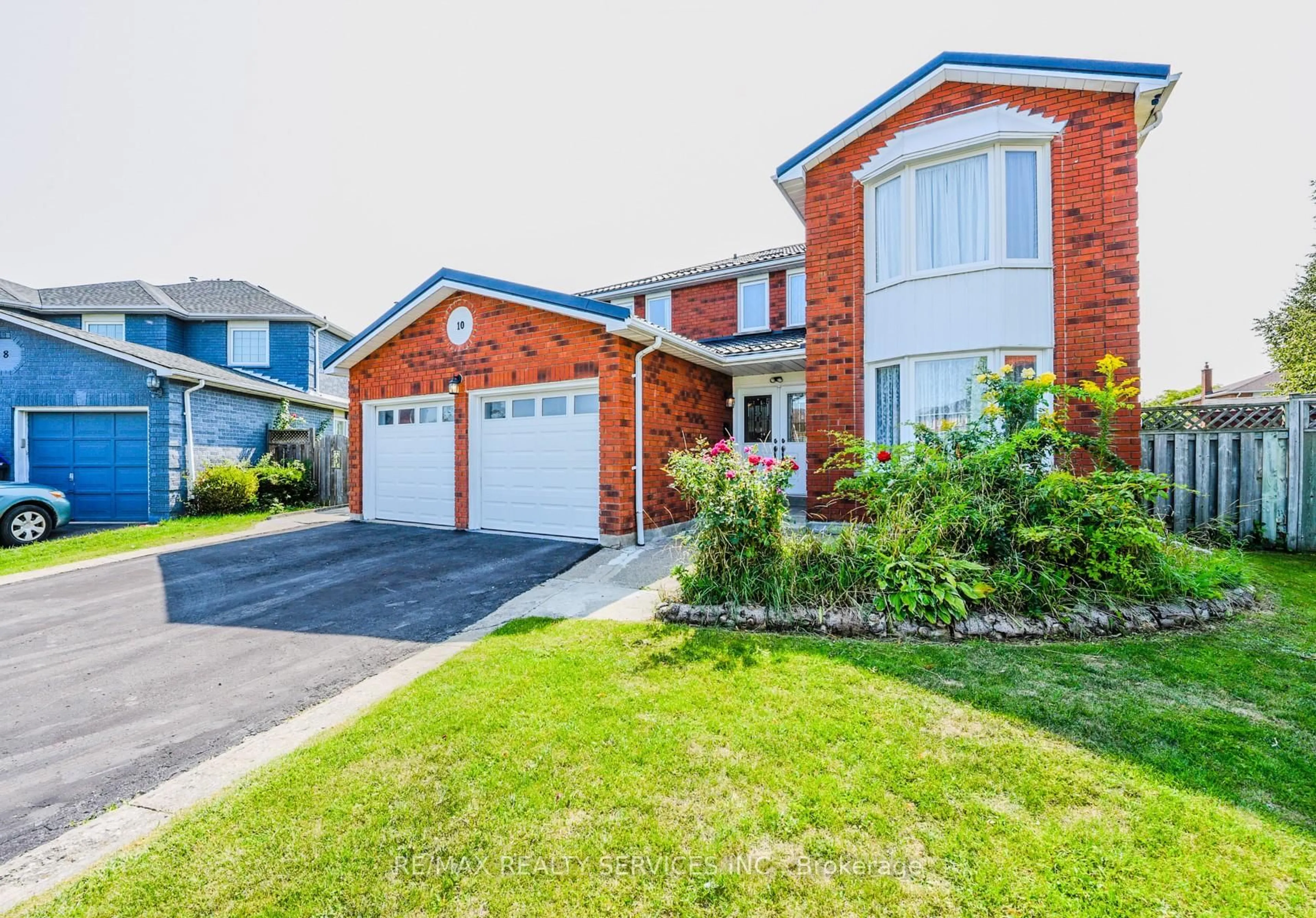 Home with brick exterior material, street for 10 St Mark Pl, Brampton Ontario L6X 3W5