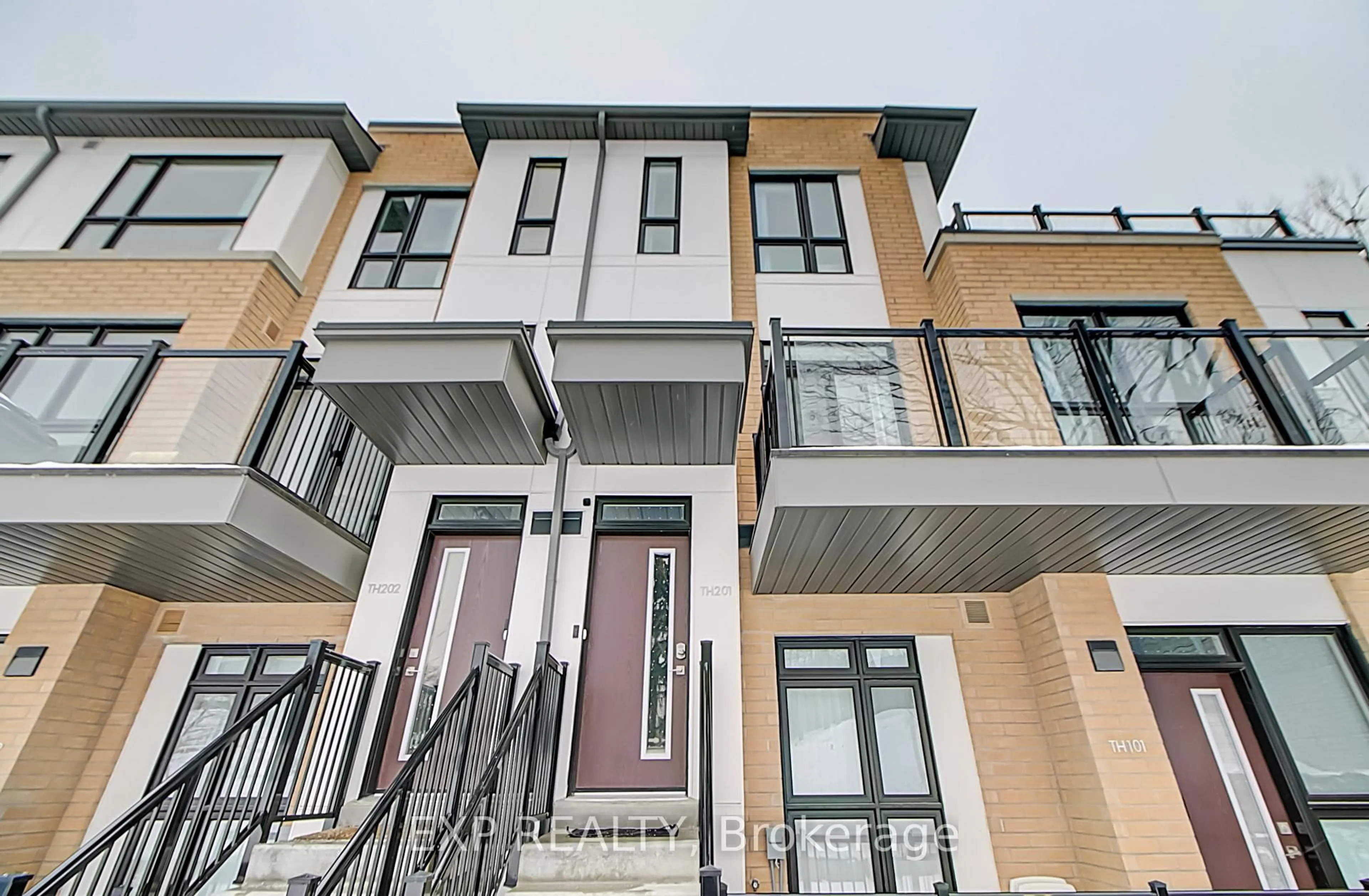 Unknown for 90 Canon Jackson Dr #62, Toronto Ontario M6M 0C1