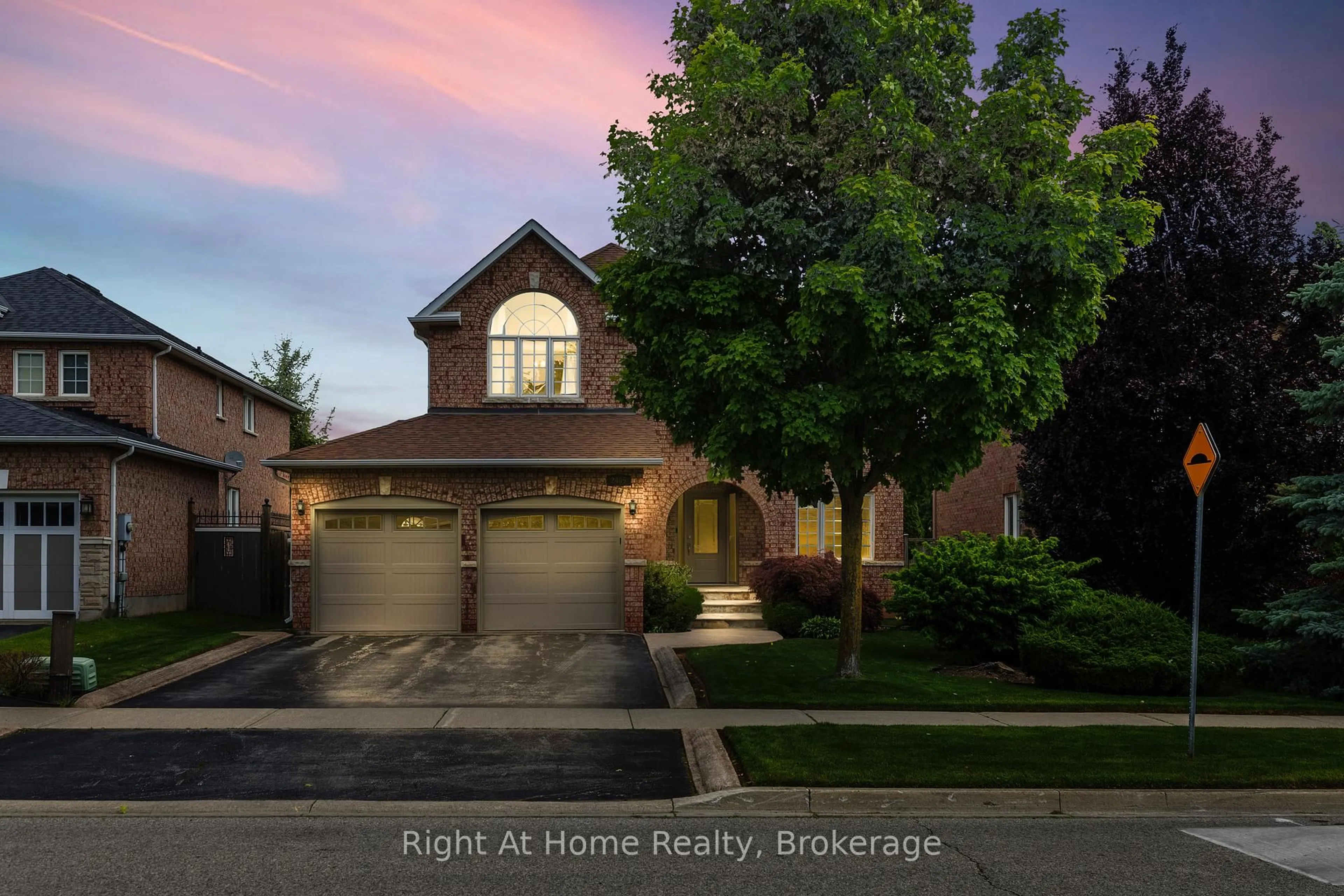 Unknown for 2405 Eden Valley Dr, Oakville Ontario L6H 6K9