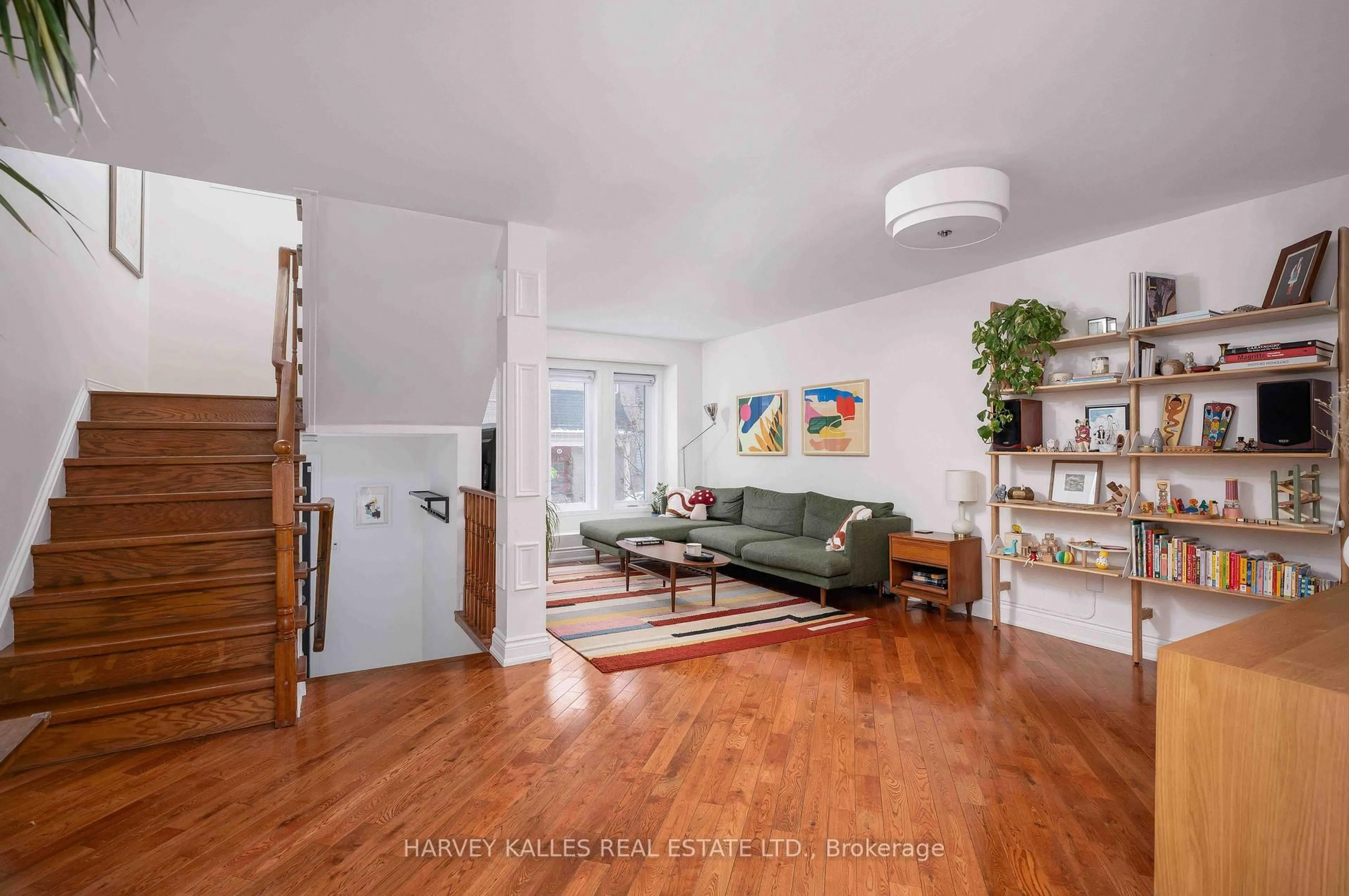 Living room with furniture, unknown for 60 Tarragona Blvd, Toronto Ontario M6N 5C4