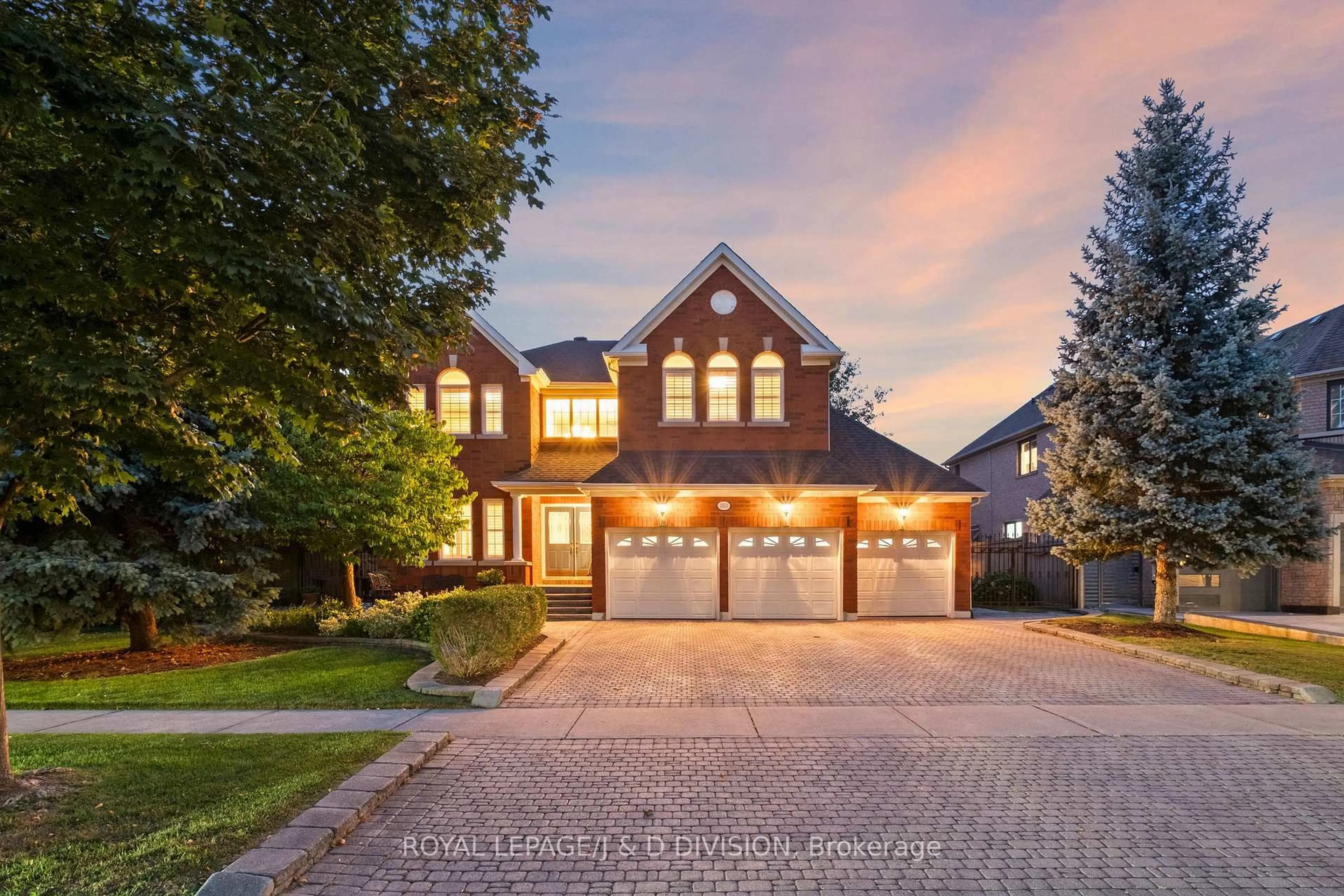 Home with brick exterior material, street for 2153 Manor Hill Dr, Mississauga Ontario L5M 5H9