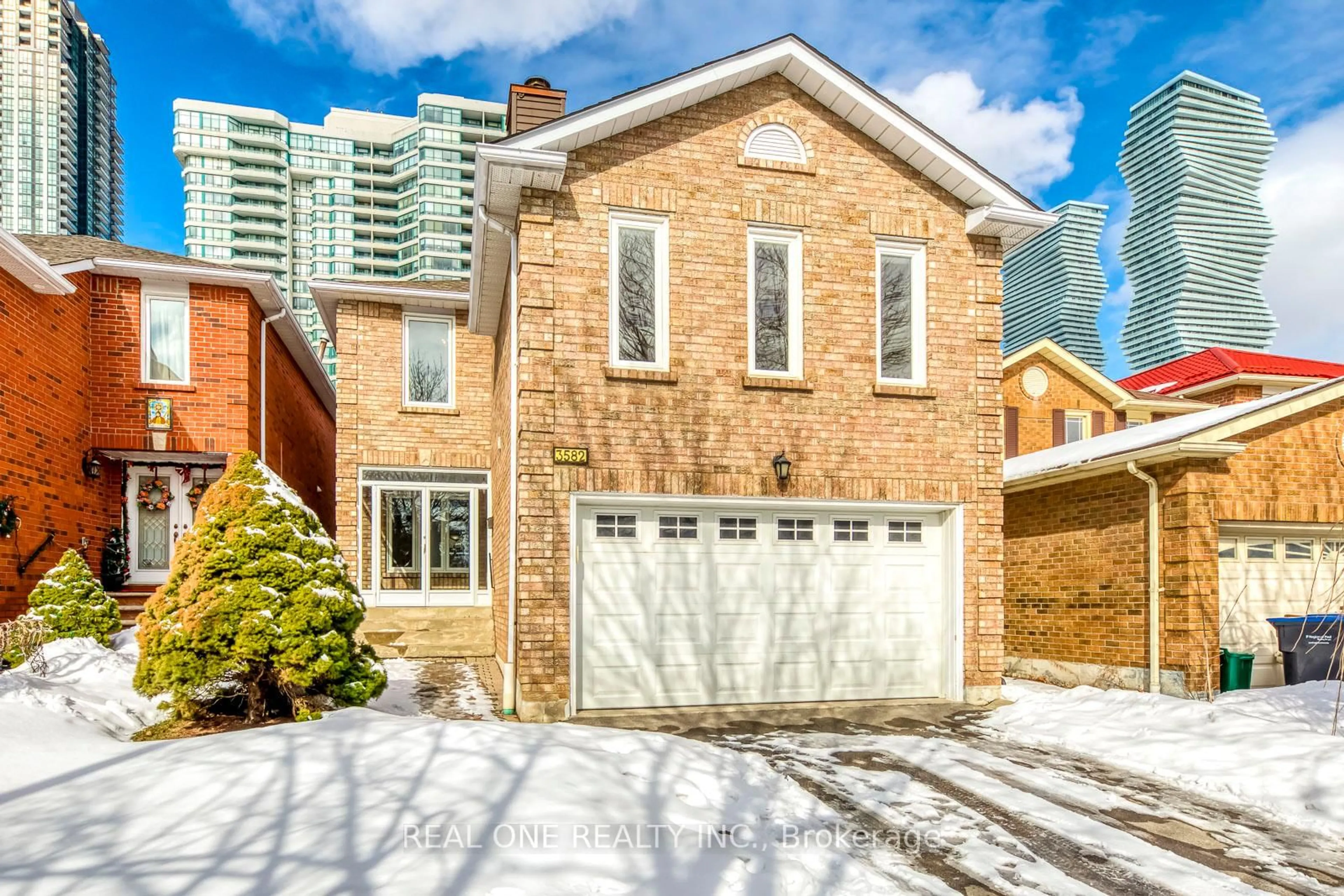 Home with brick exterior material, street for 3582 Italia Cres, Mississauga Ontario L5B 3T5