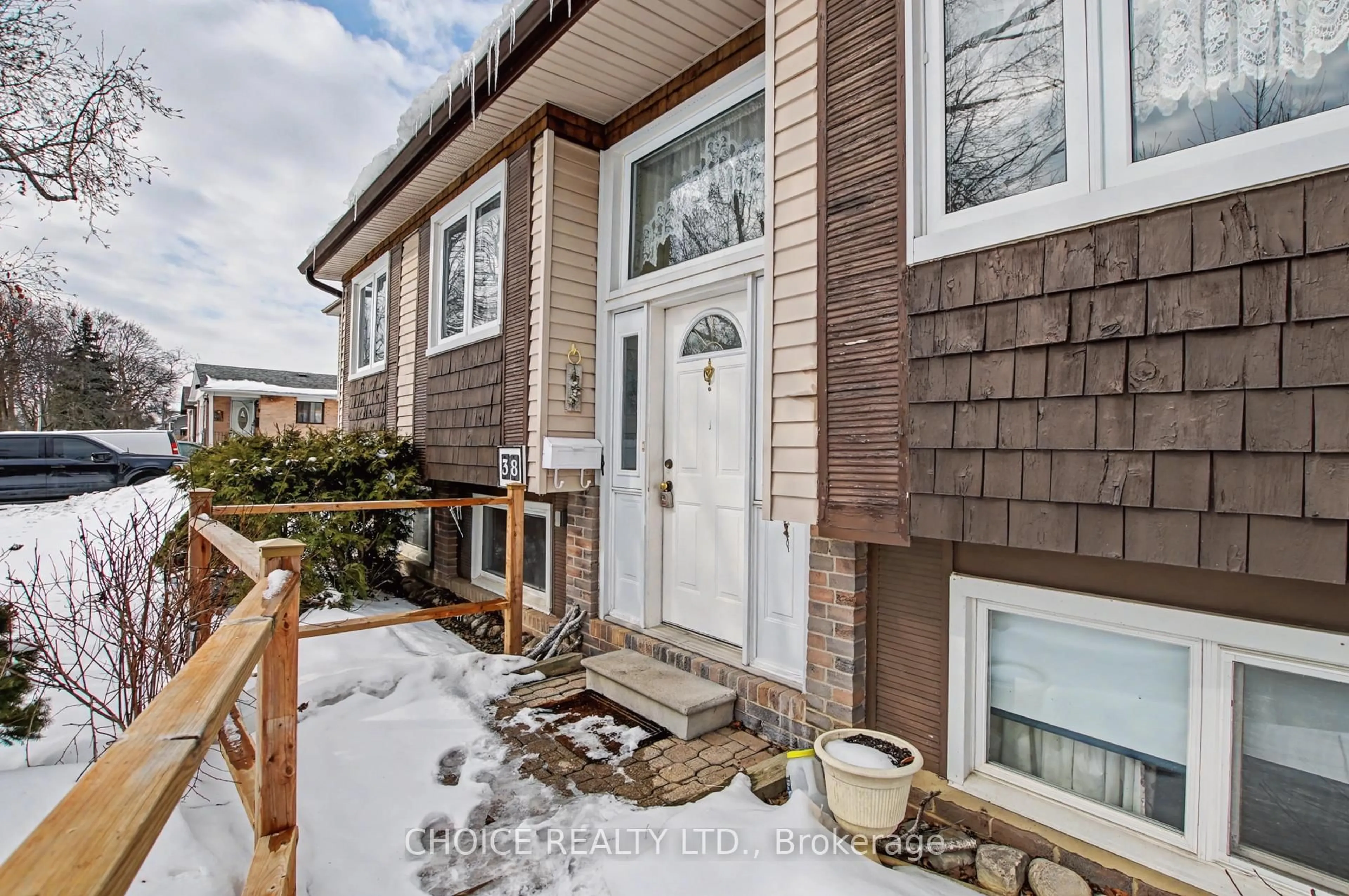 Home with vinyl exterior material, street for 38 Herkley Dr, Brampton Ontario L6V 2E8