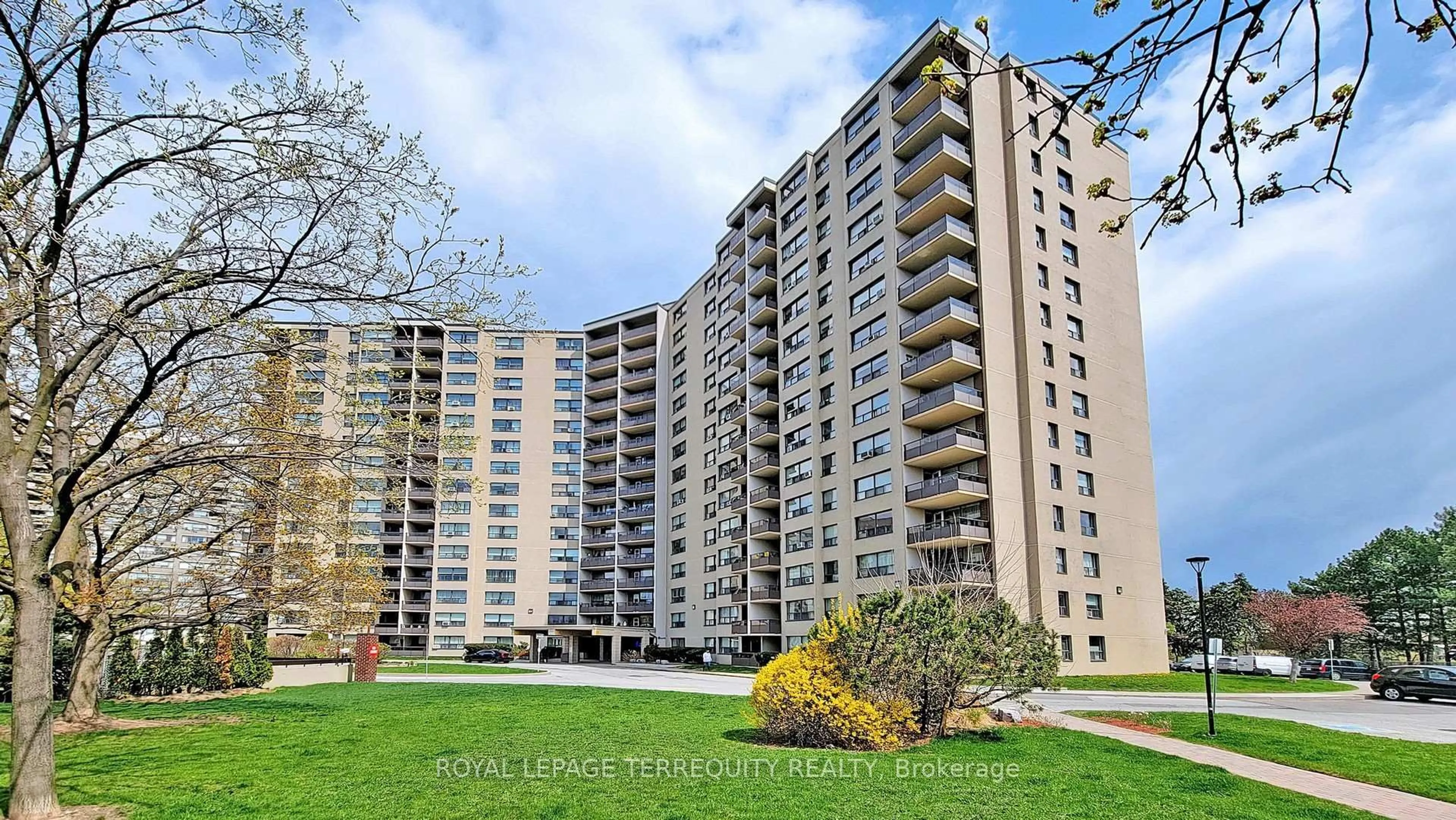 A pic from outside/outdoor area/front of a property/back of a property/a pic from drone, unknown for 451 The West Mall #1616, Toronto Ontario M9C 1G1