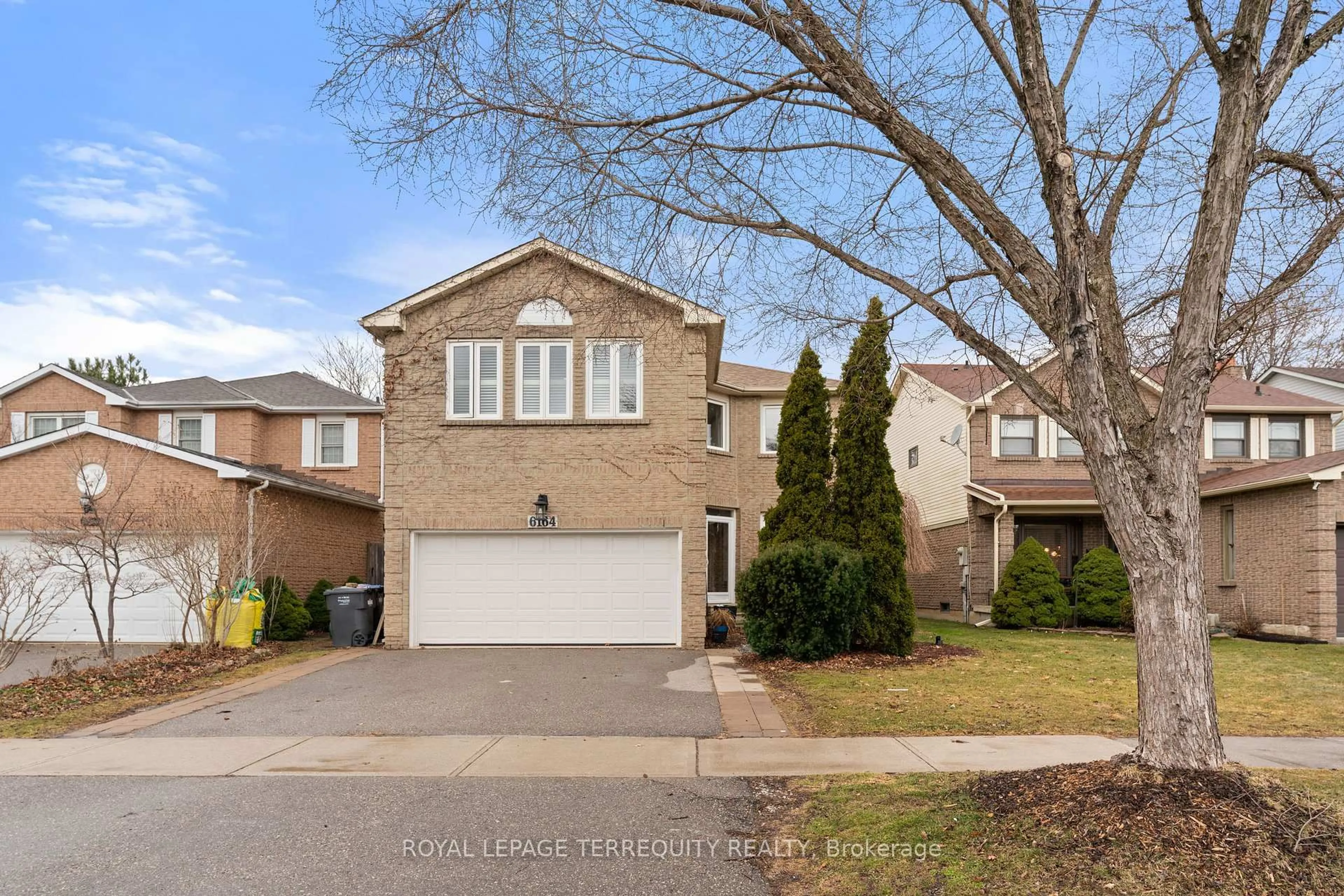 Home with brick exterior material, street for 6164 Osprey Blvd, Mississauga Ontario L5N 5W5