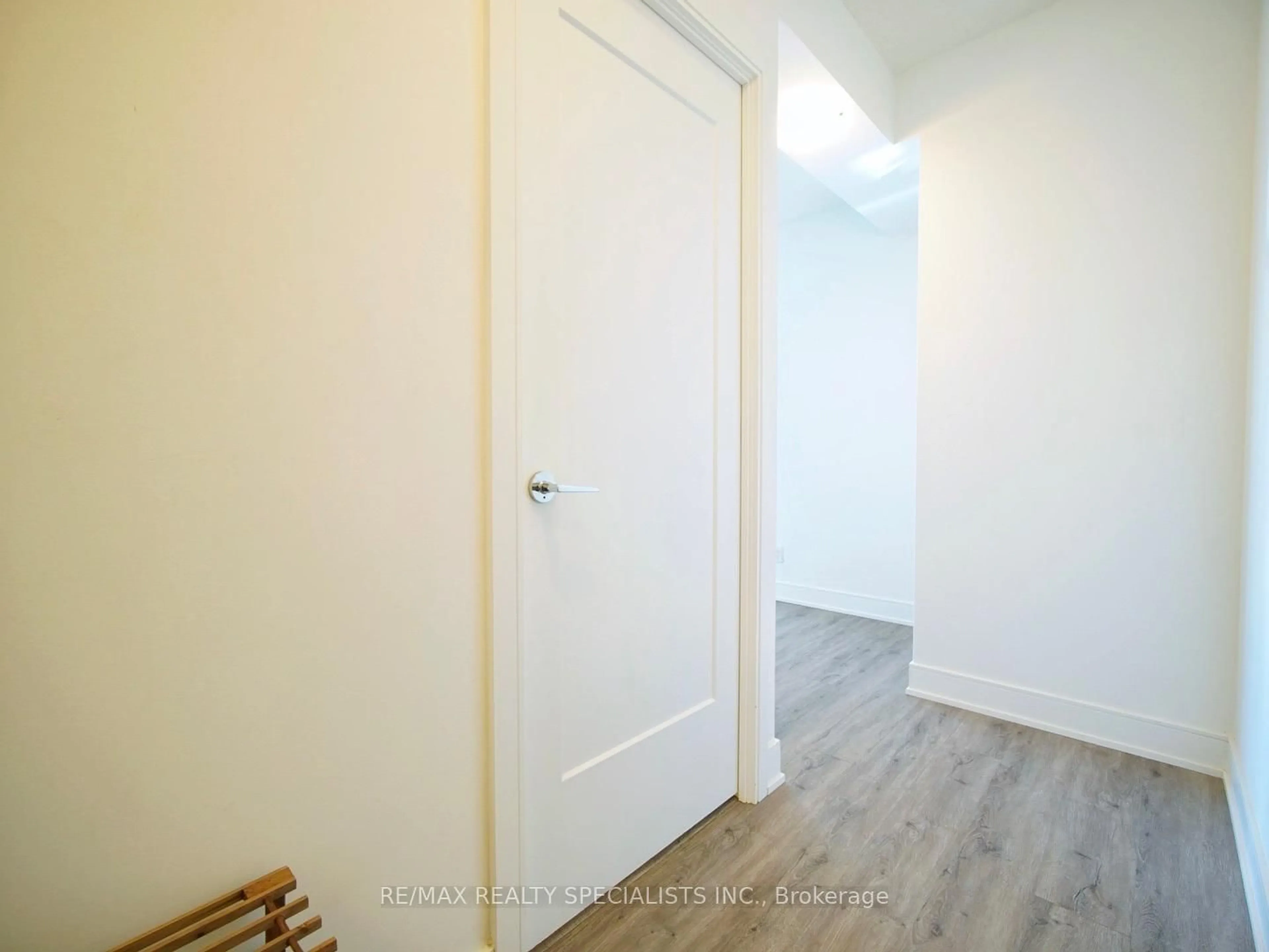 Indoor entryway for 70 Annie Craig Dr #2009, Toronto Ontario M8V 0C5