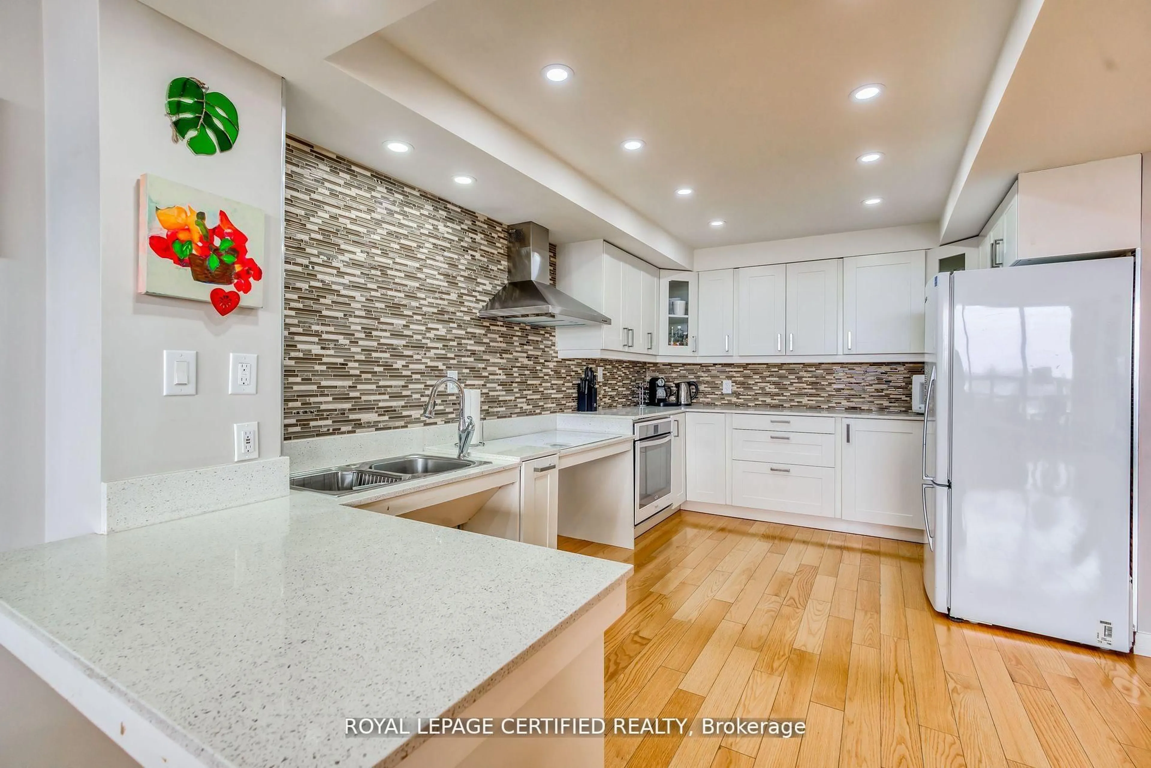 Contemporary kitchen, ceramic/tile floor for 320 Mill St #505, Brampton Ontario L6Y 3V2