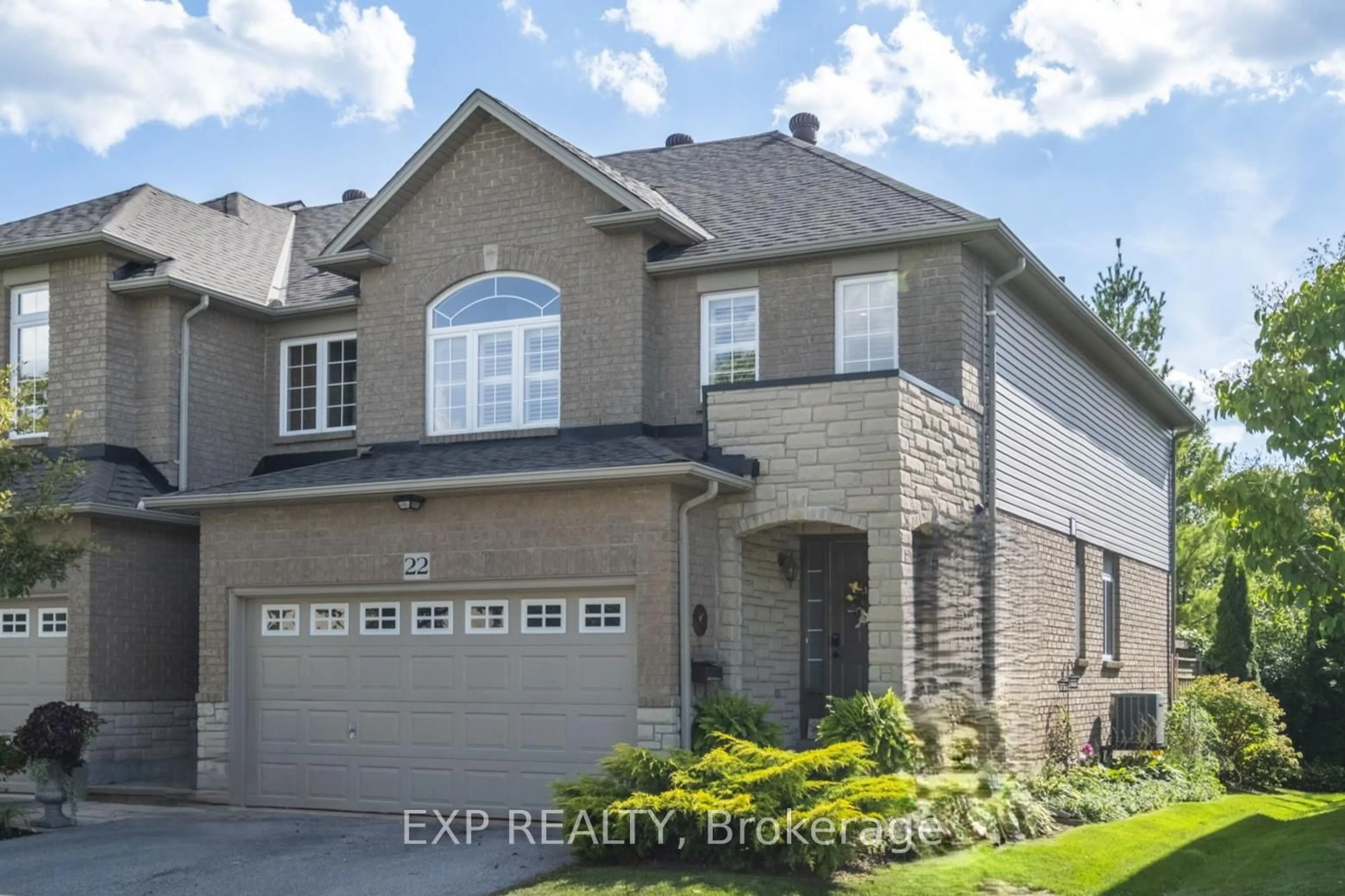 Home with brick exterior material, street for 130 Robert St #22, Milton Ontario L9T 6E3