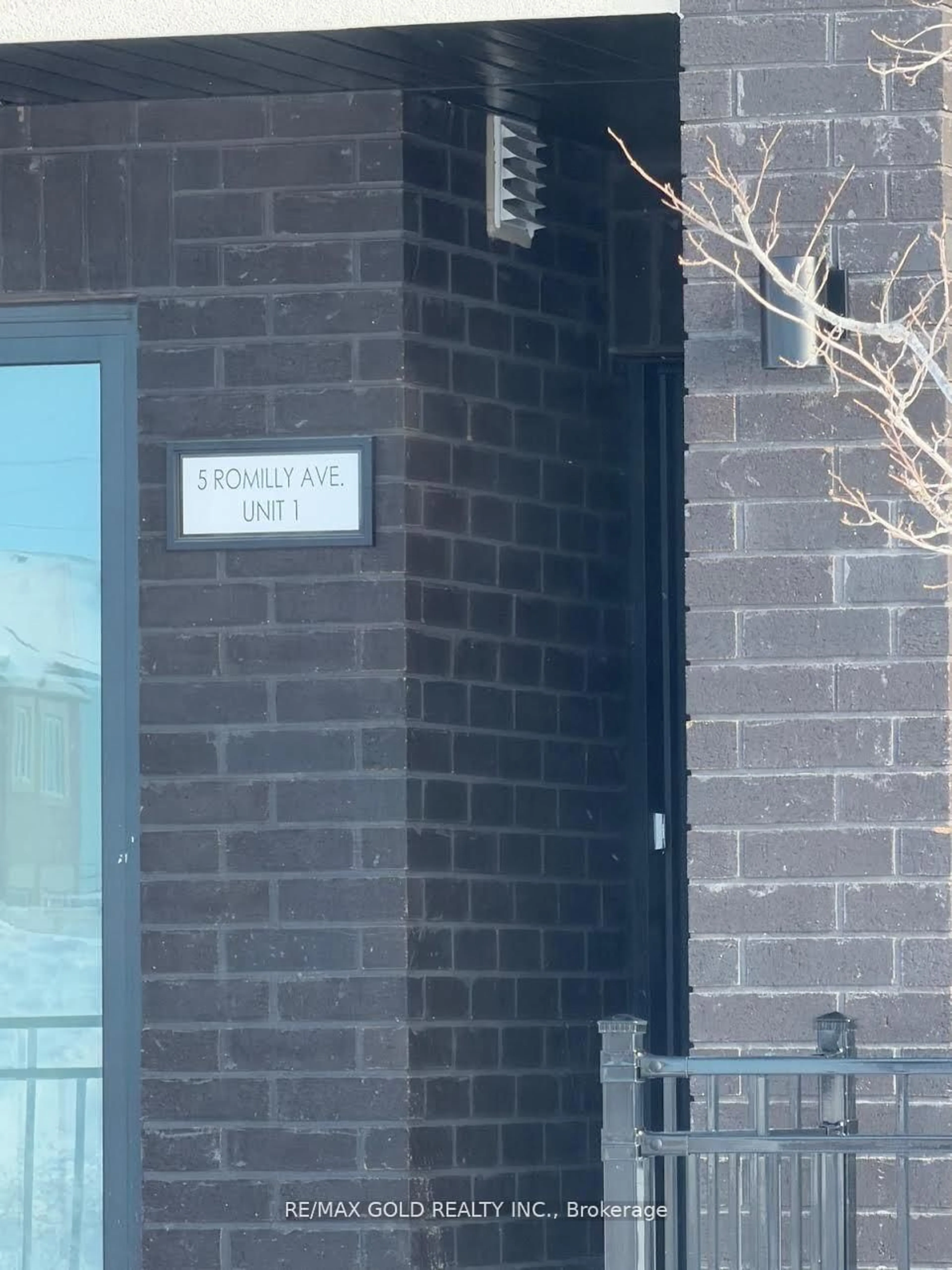 Unknown for 5 Romilly Ave #1, Brampton Ontario L7A 5L8