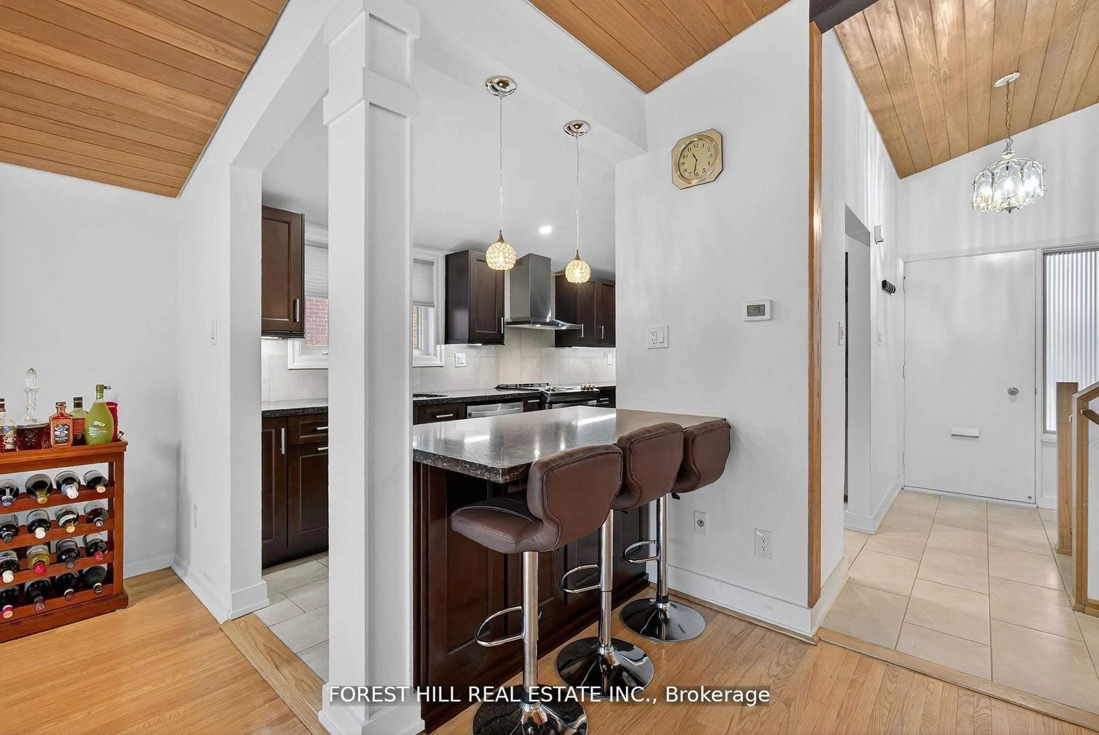 Open concept kitchen, unknown for 130 Verobeach Blvd, Toronto Ontario M9M 1R1