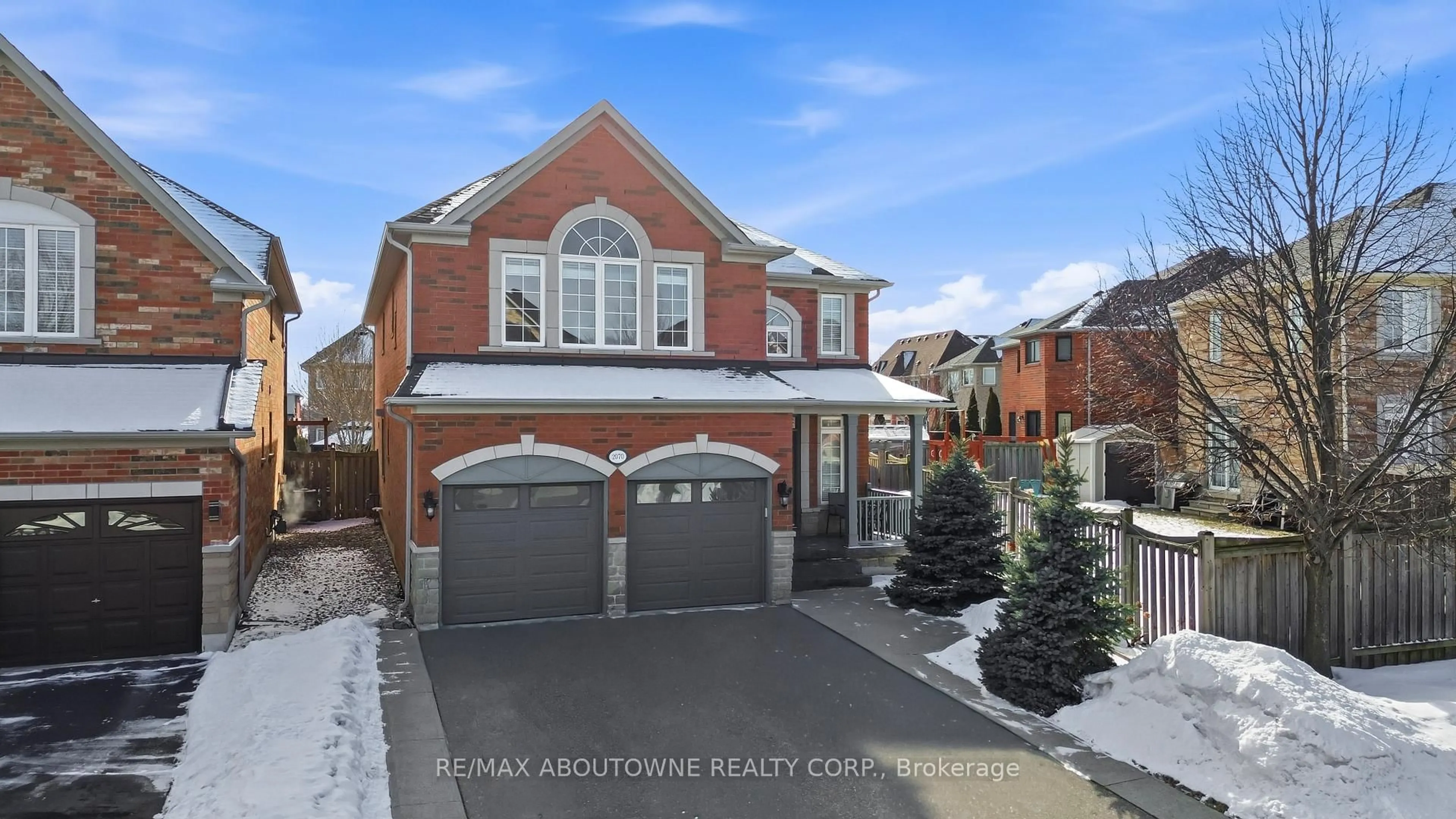 Home with brick exterior material, street for 2070 Willhaven Tr, Oakville Ontario L6M 5G3