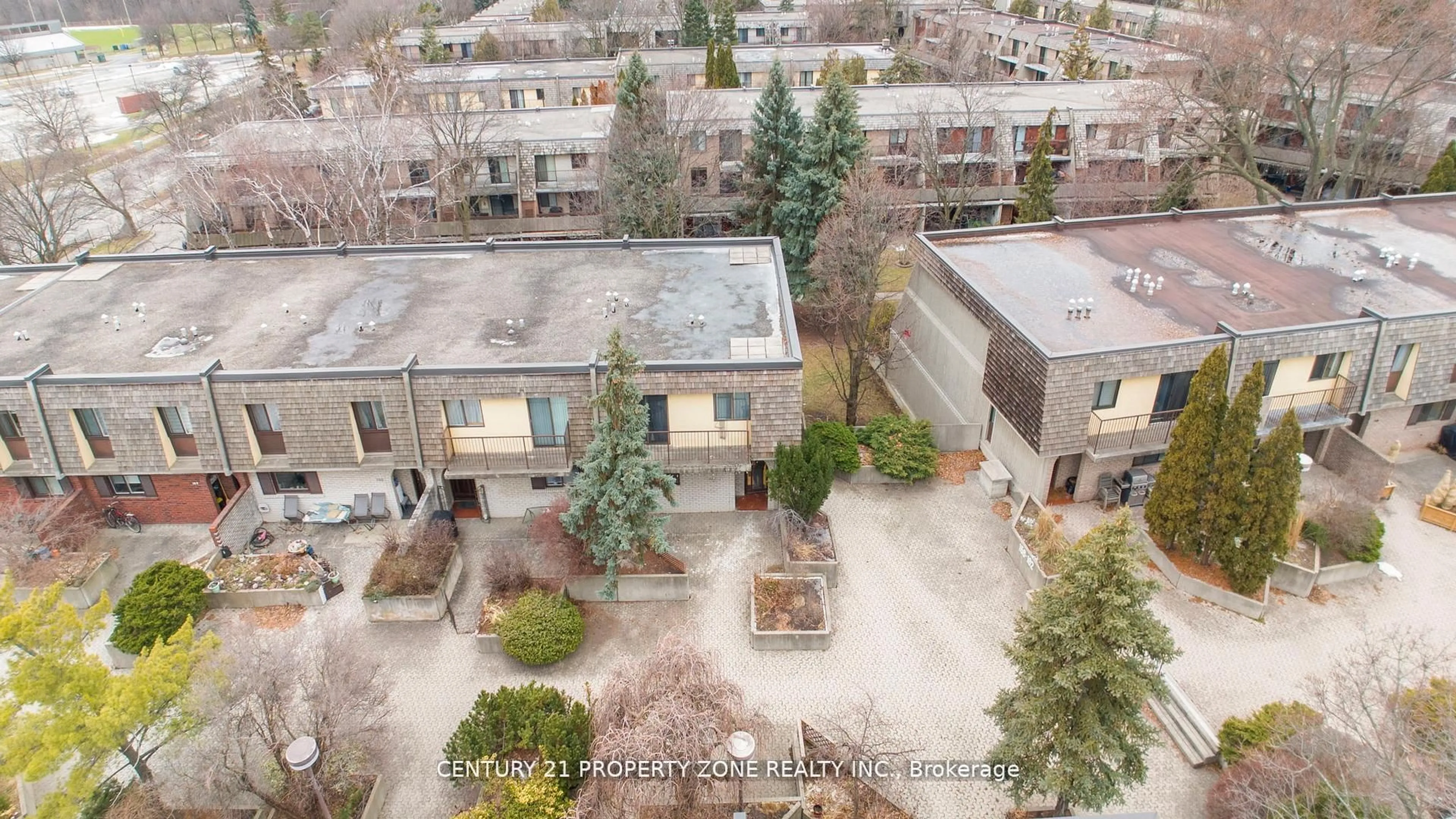 A pic from outside/outdoor area/front of a property/back of a property/a pic from drone, city buildings view from balcony for 1250 Mississauga Valley Blvd #152, Mississauga Ontario L5A 3R6