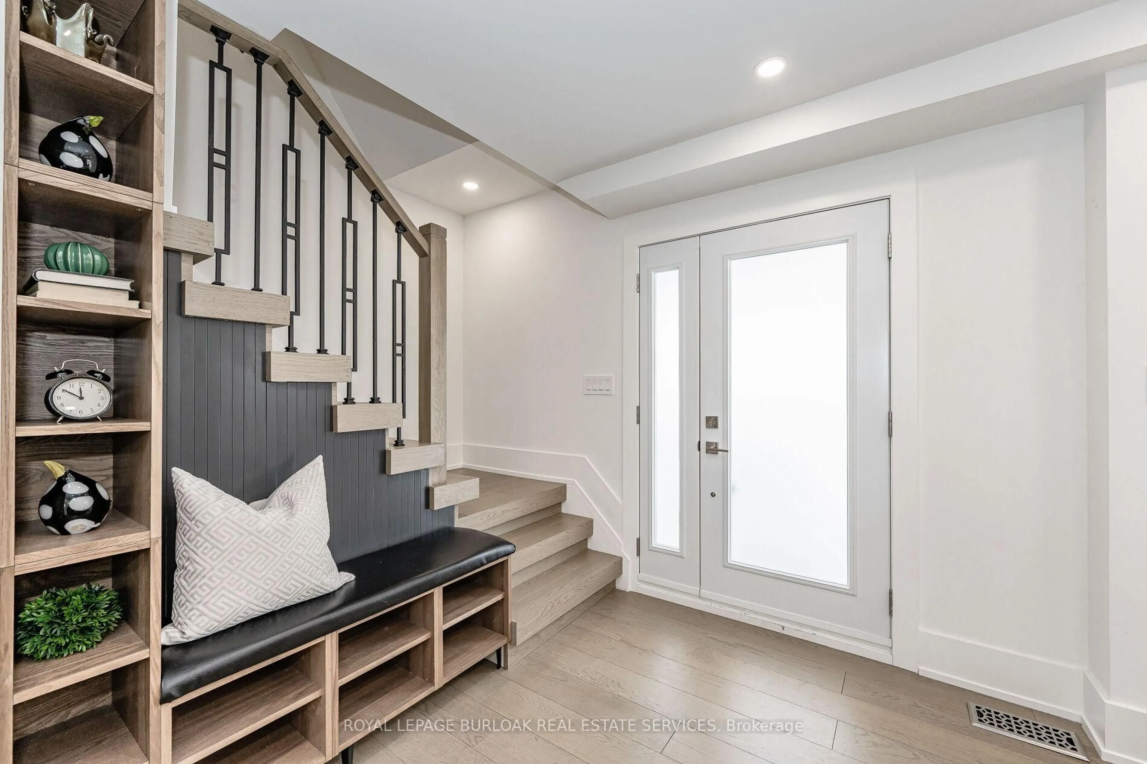 Indoor entryway for 83 Shendale Dr, Toronto Ontario M9W 2B6
