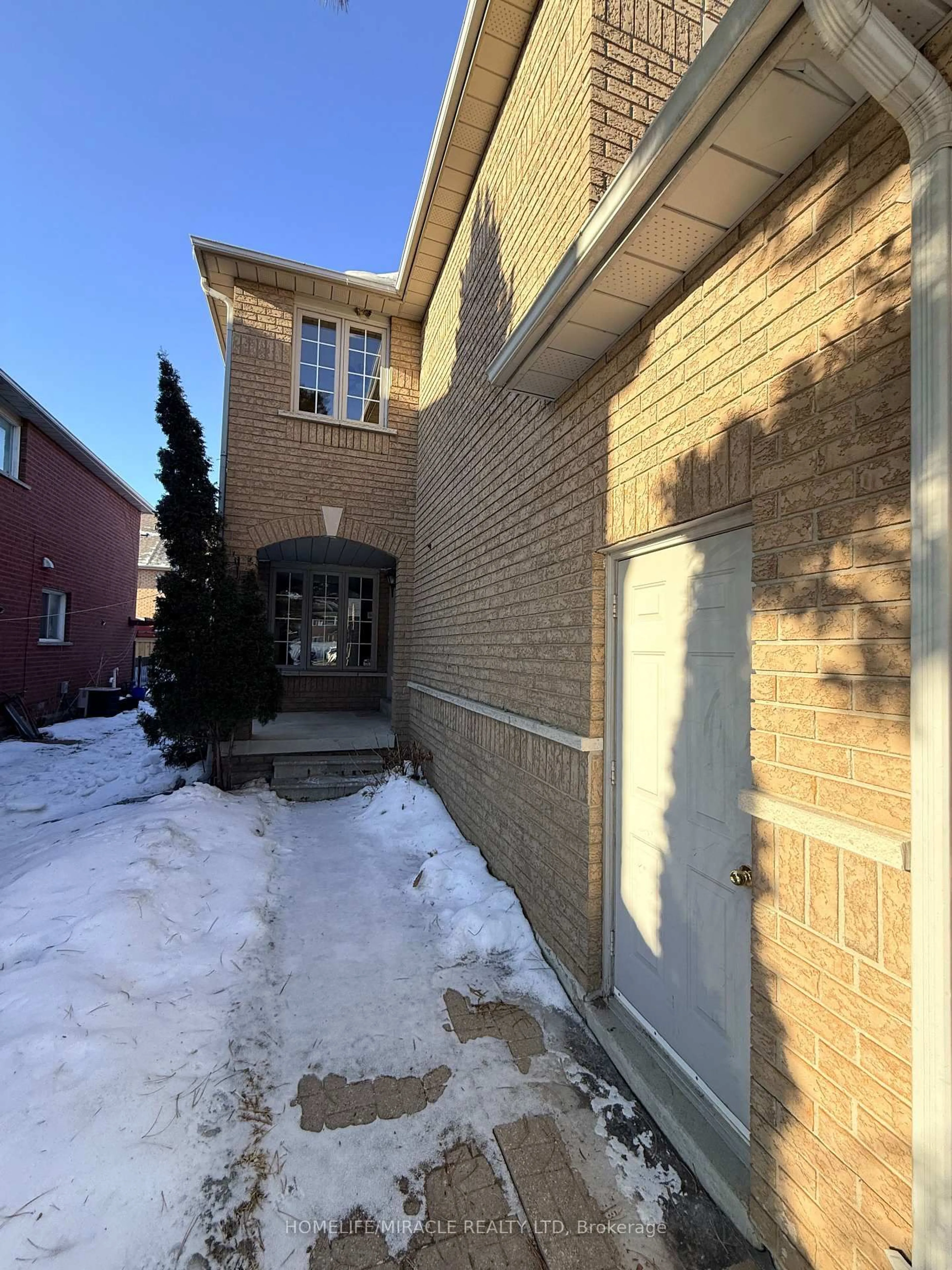 Home with brick exterior material, street for 137 Pressed Brick Dr, Brampton Ontario L6V 4K5