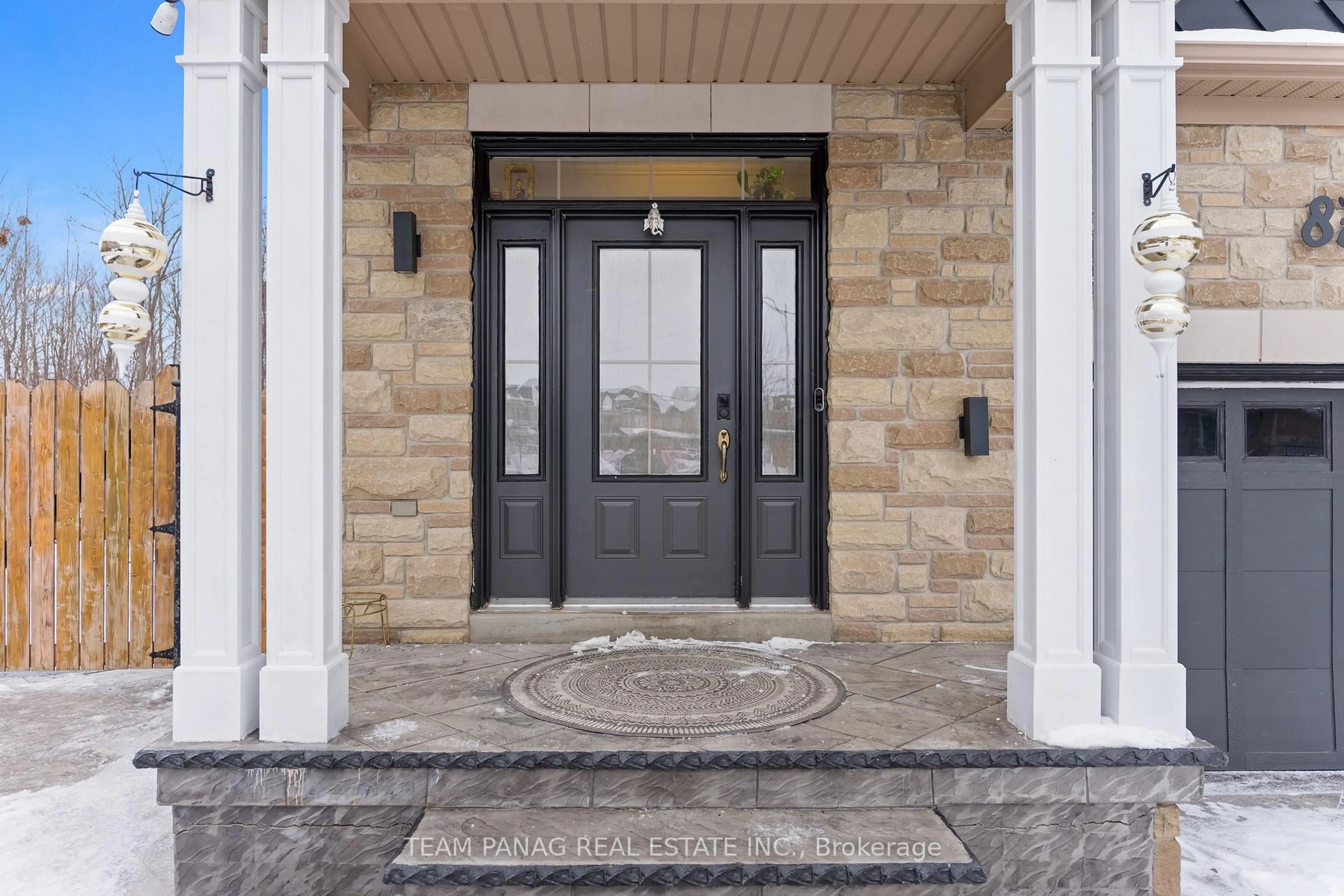 Indoor entryway for 87 Haviland Circ, Brampton Ontario L6R 0T7