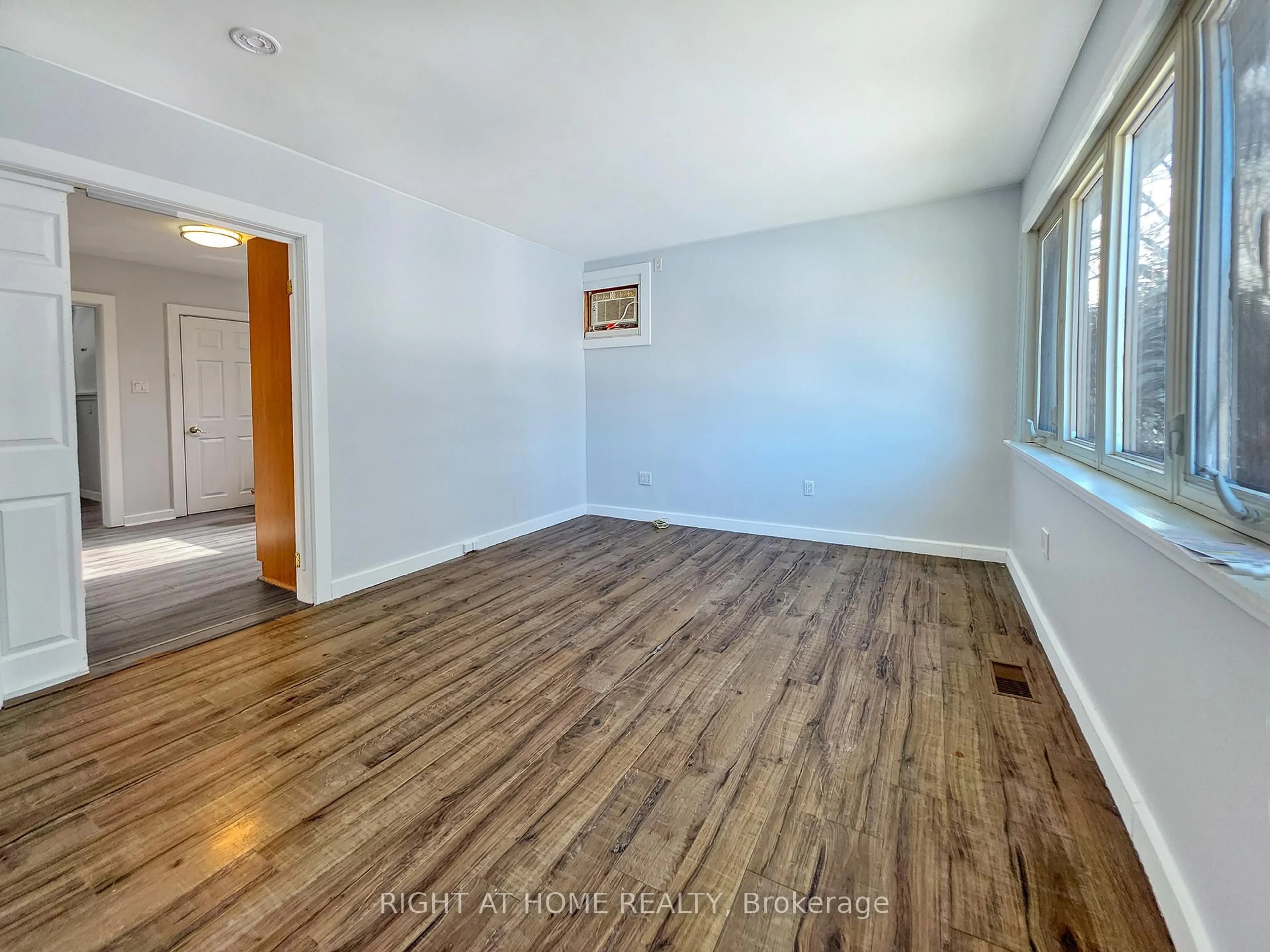 A pic of a room for 9 Rogers Rd, Brampton Ontario L6X 1L7