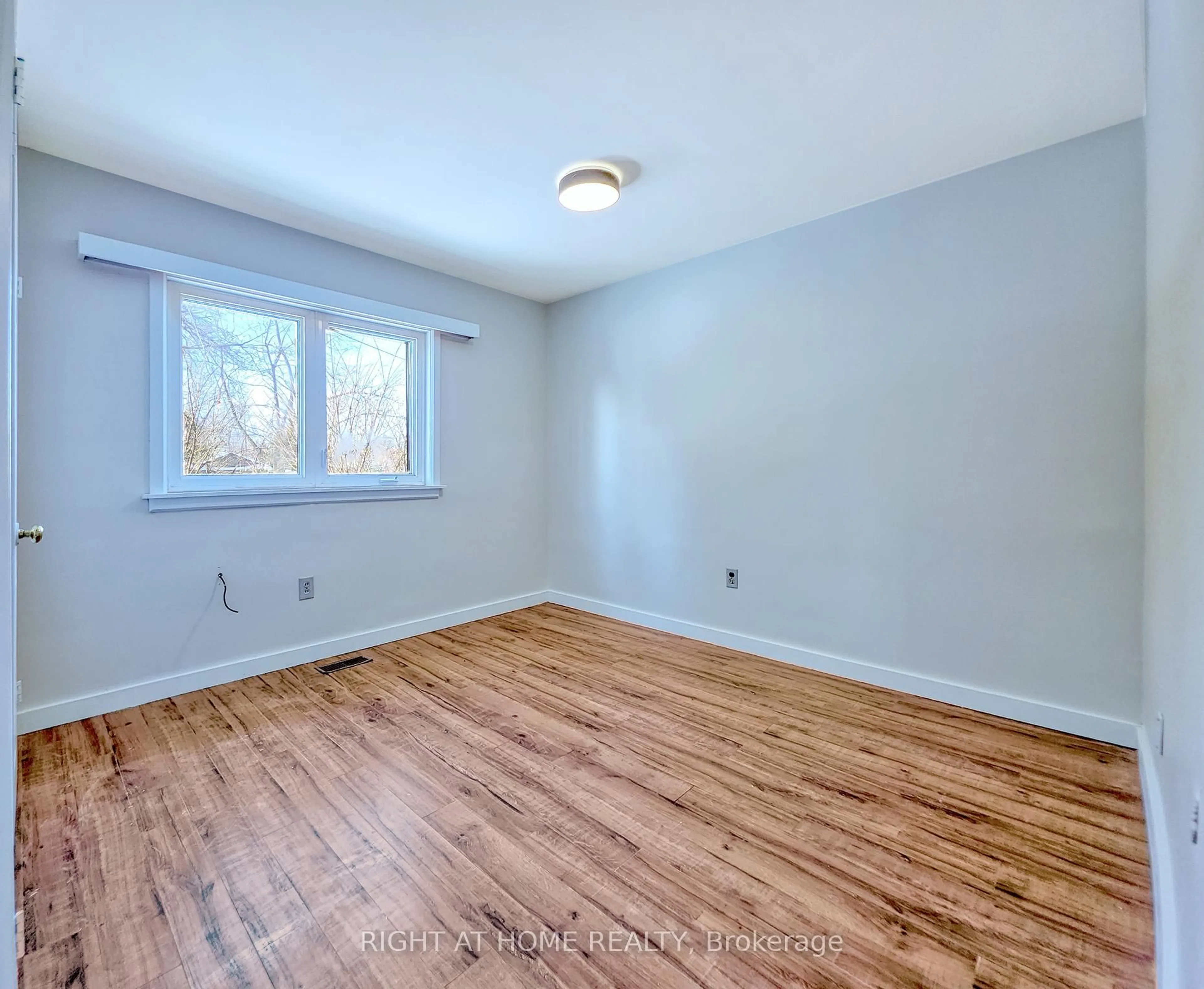 A pic of a room for 9 Rogers Rd, Brampton Ontario L6X 1L7