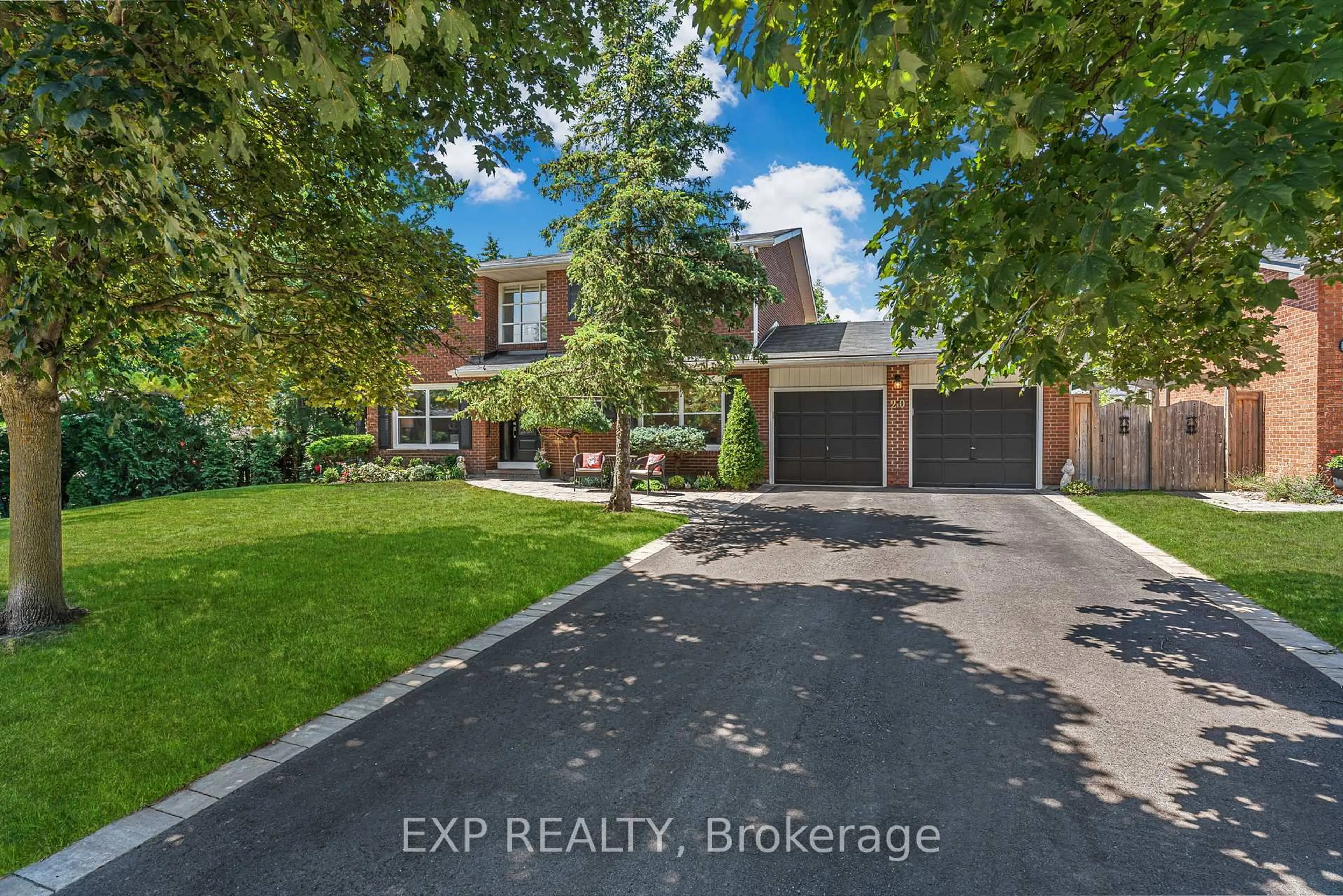 A pic from outside/outdoor area/front of a property/back of a property/a pic from drone, street for 20 Amity Rd, Mississauga Ontario L5M 1P2