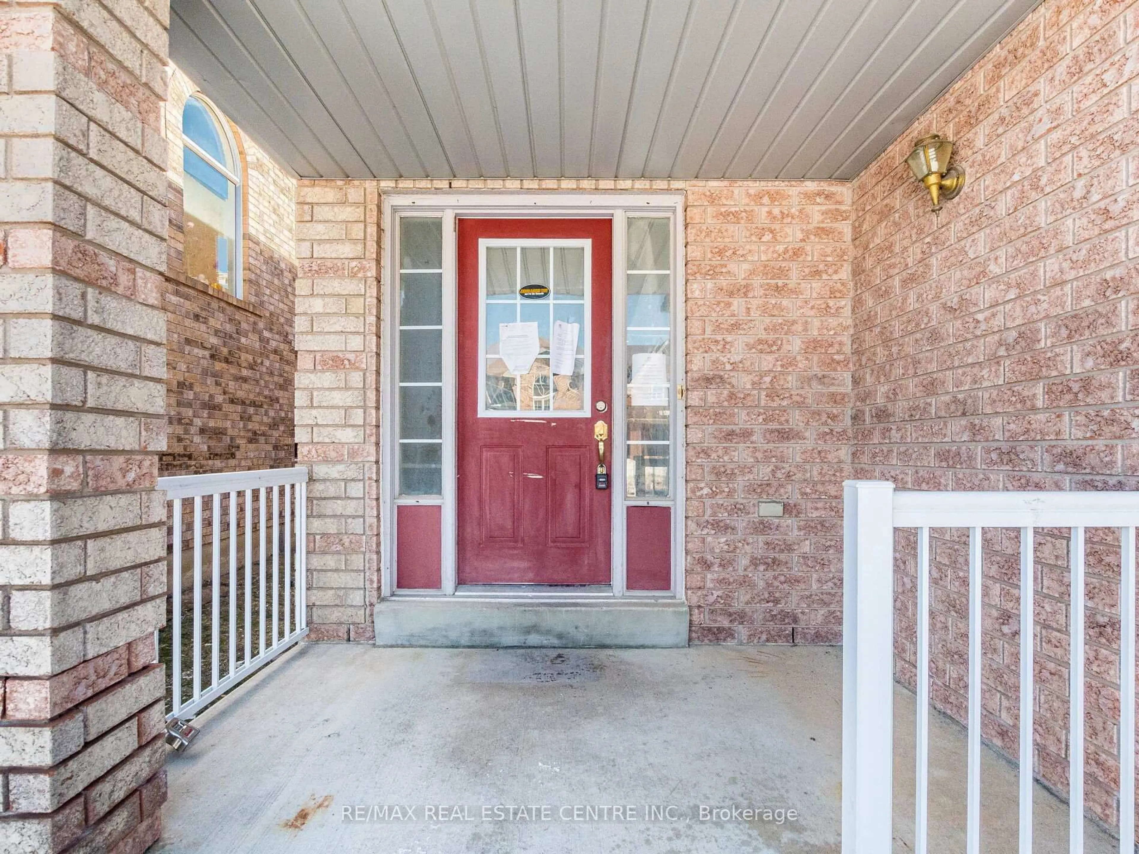 Indoor entryway for 85 El Camino Way, Brampton Ontario L7A 3C4