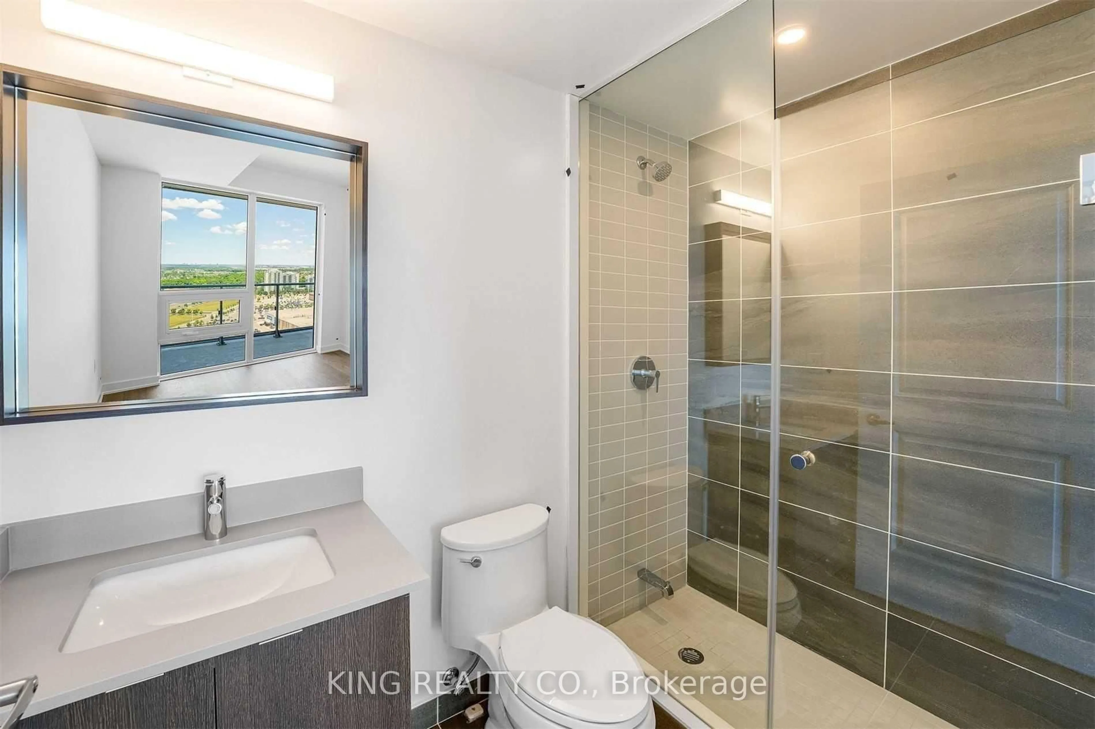 Standard bathroom, ceramic/tile floor for 4655 Metcalfe Ave #2103, Mississauga Ontario L5M 0Z7