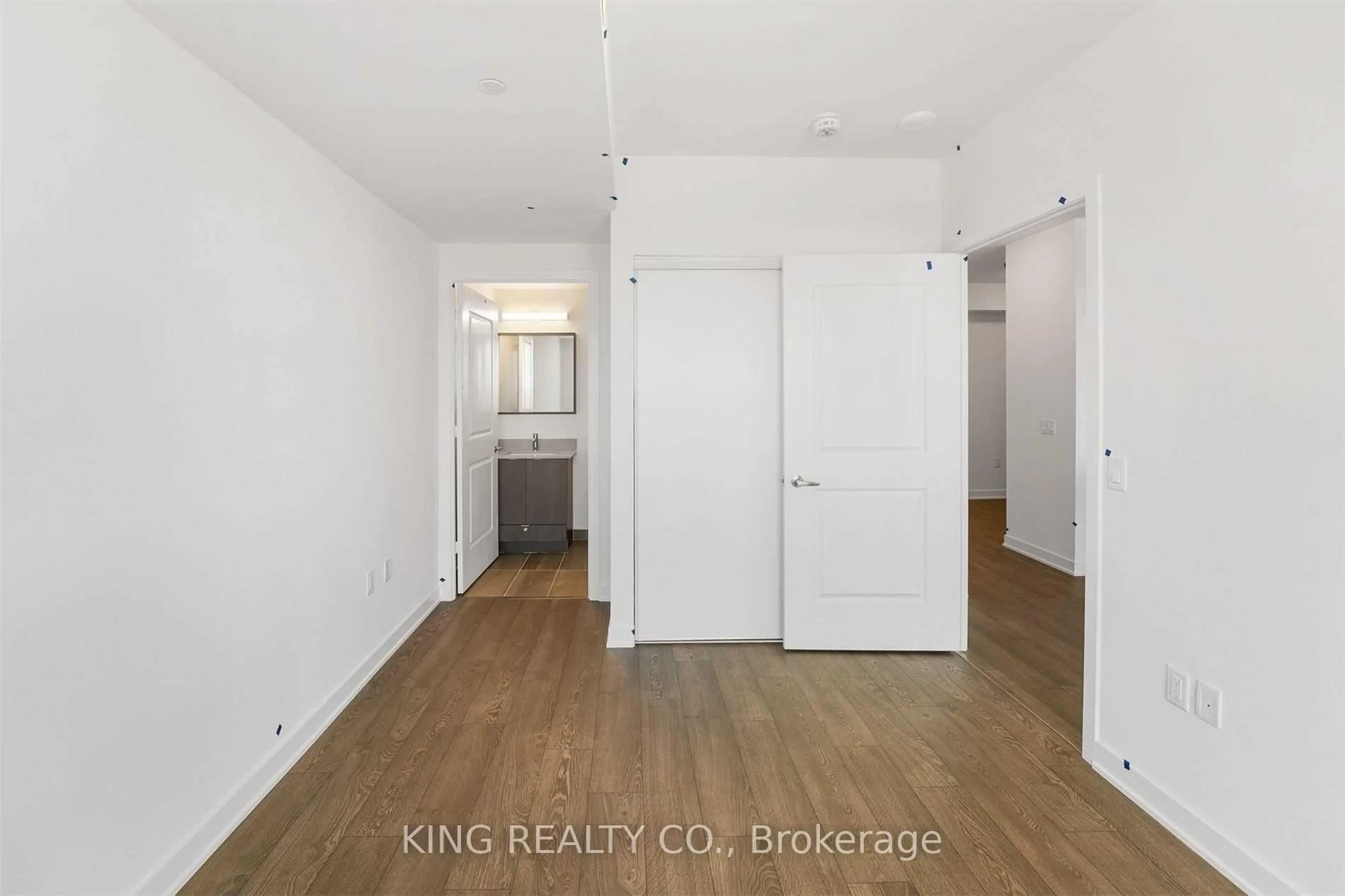 A pic of a room for 4655 Metcalfe Ave #2103, Mississauga Ontario L5M 0Z7