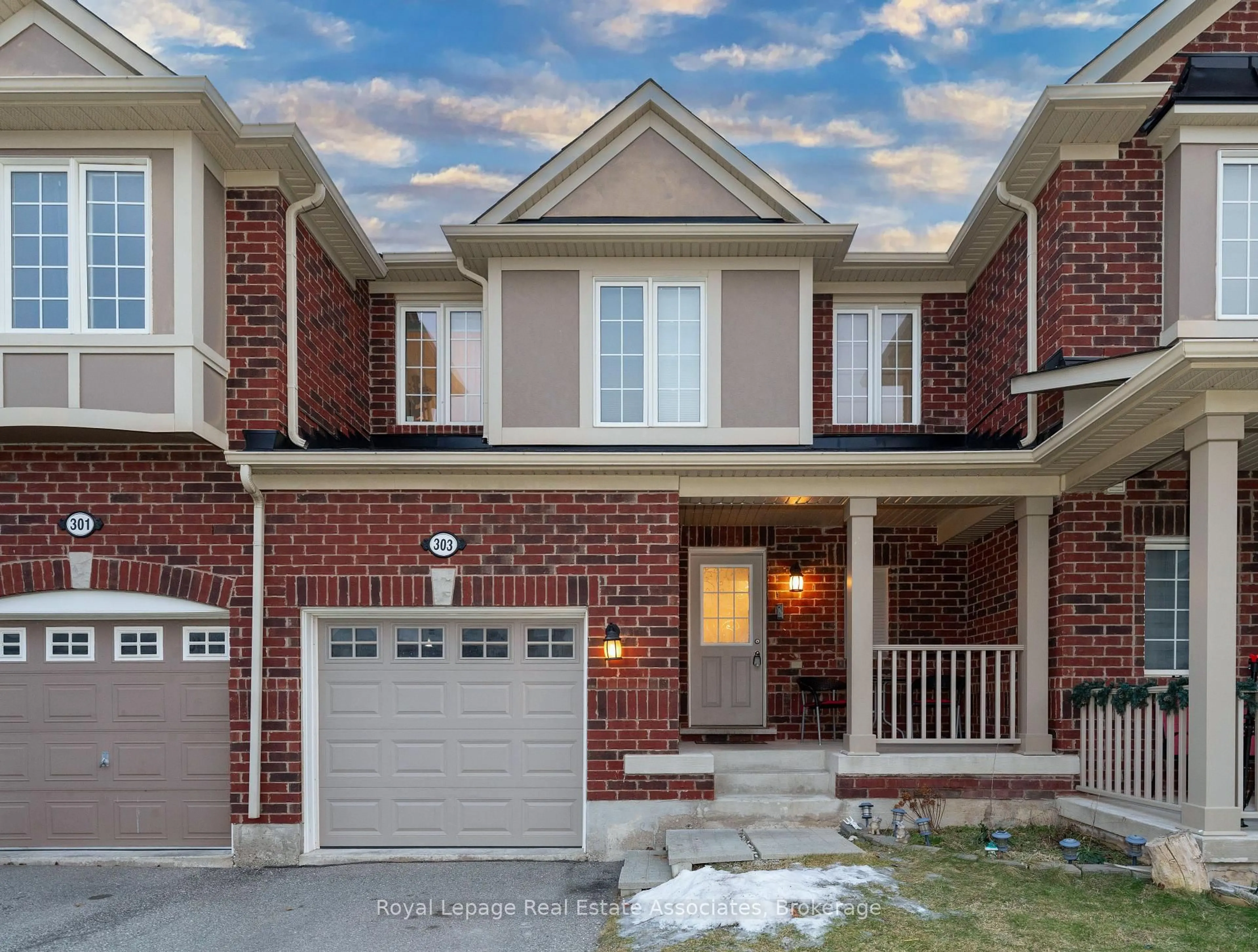 Home with brick exterior material, street for 303 Chuchmach Clse, Milton Ontario L9T 8B3