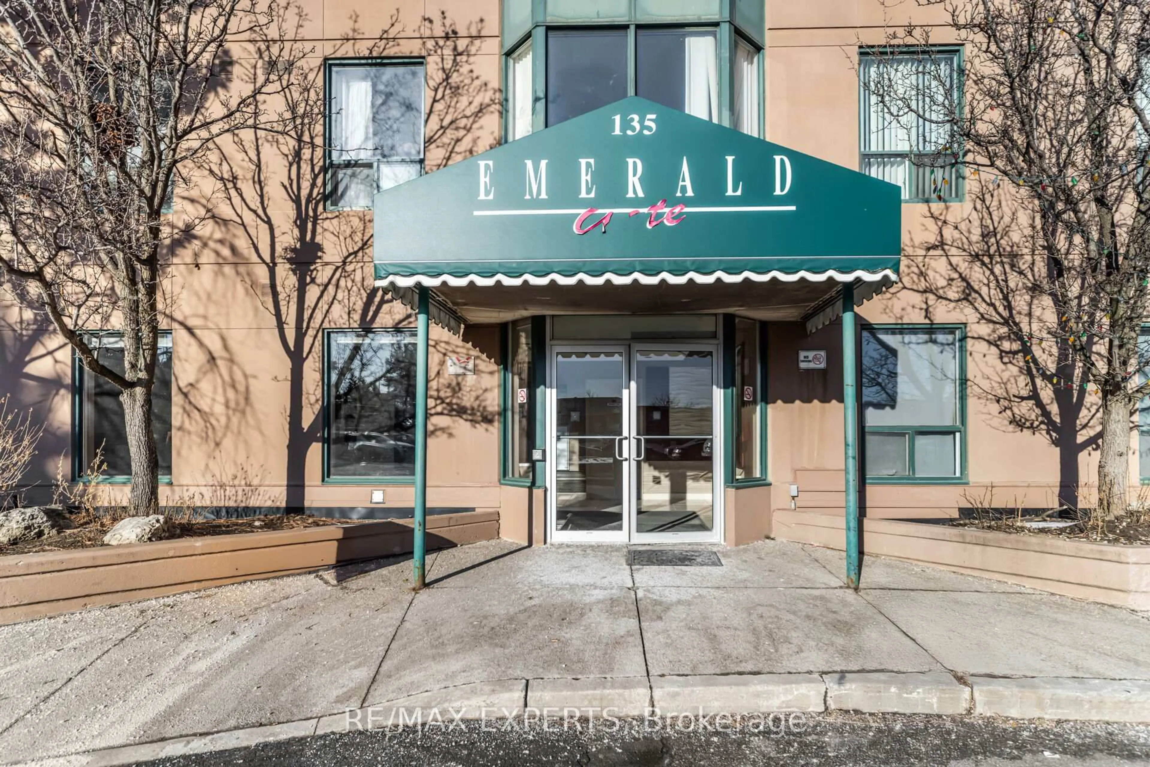 Unknown for 135 Hillcrest Ave #1410, Mississauga Ontario L5B 4B1