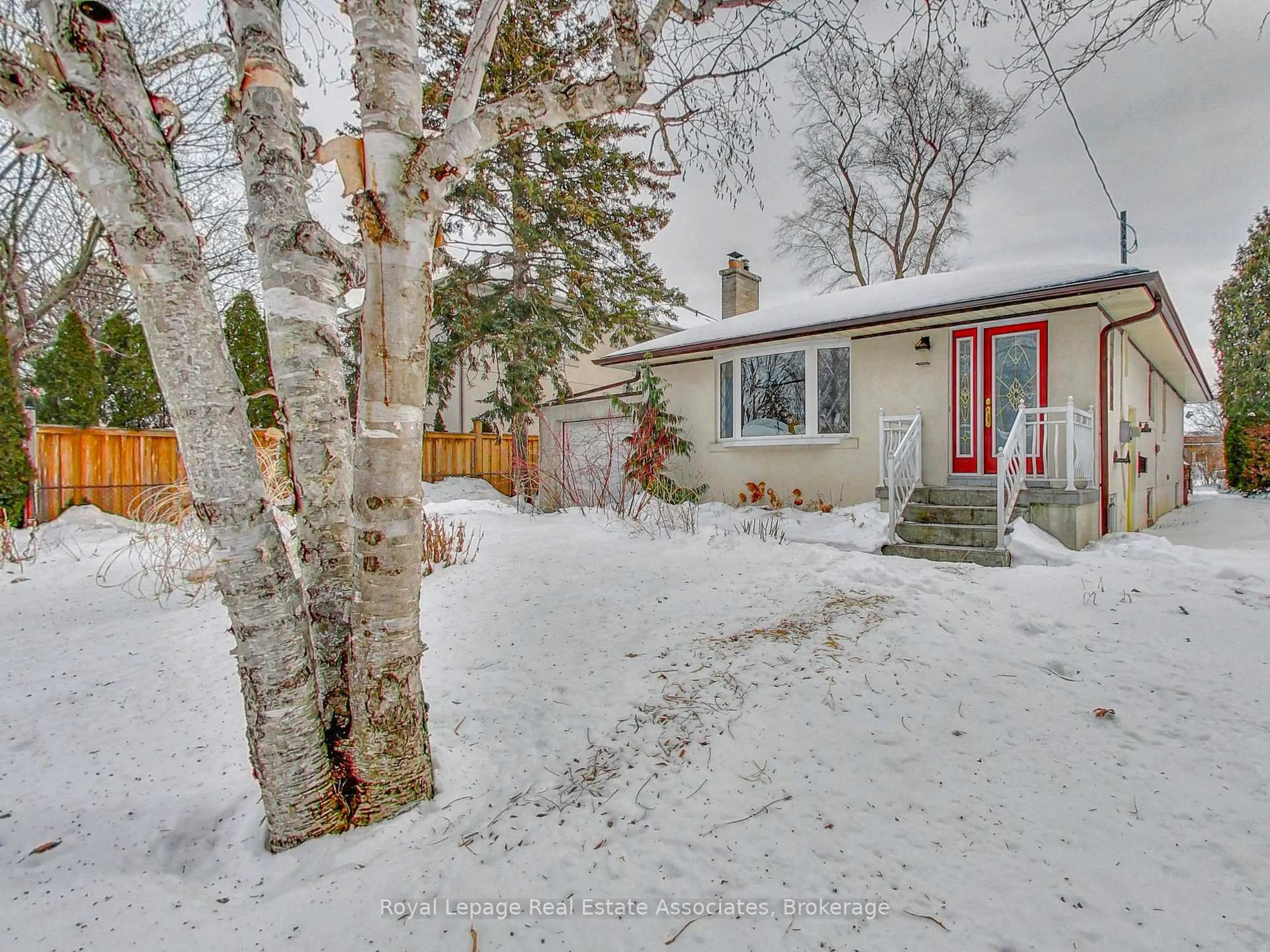 Unknown for 9 Beaverbrook Ave, Toronto Ontario M9B 2M8