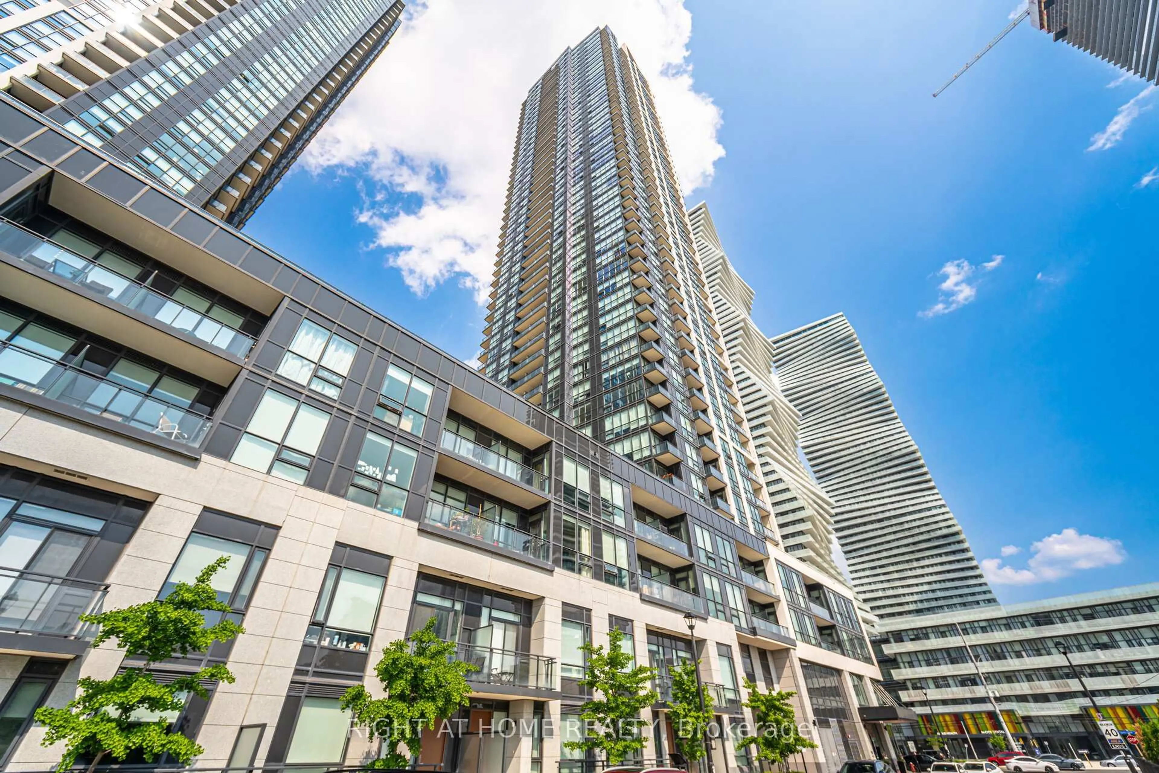 Unknown for 4011 Brickstone Mews #715, Mississauga Ontario L5B 0J7