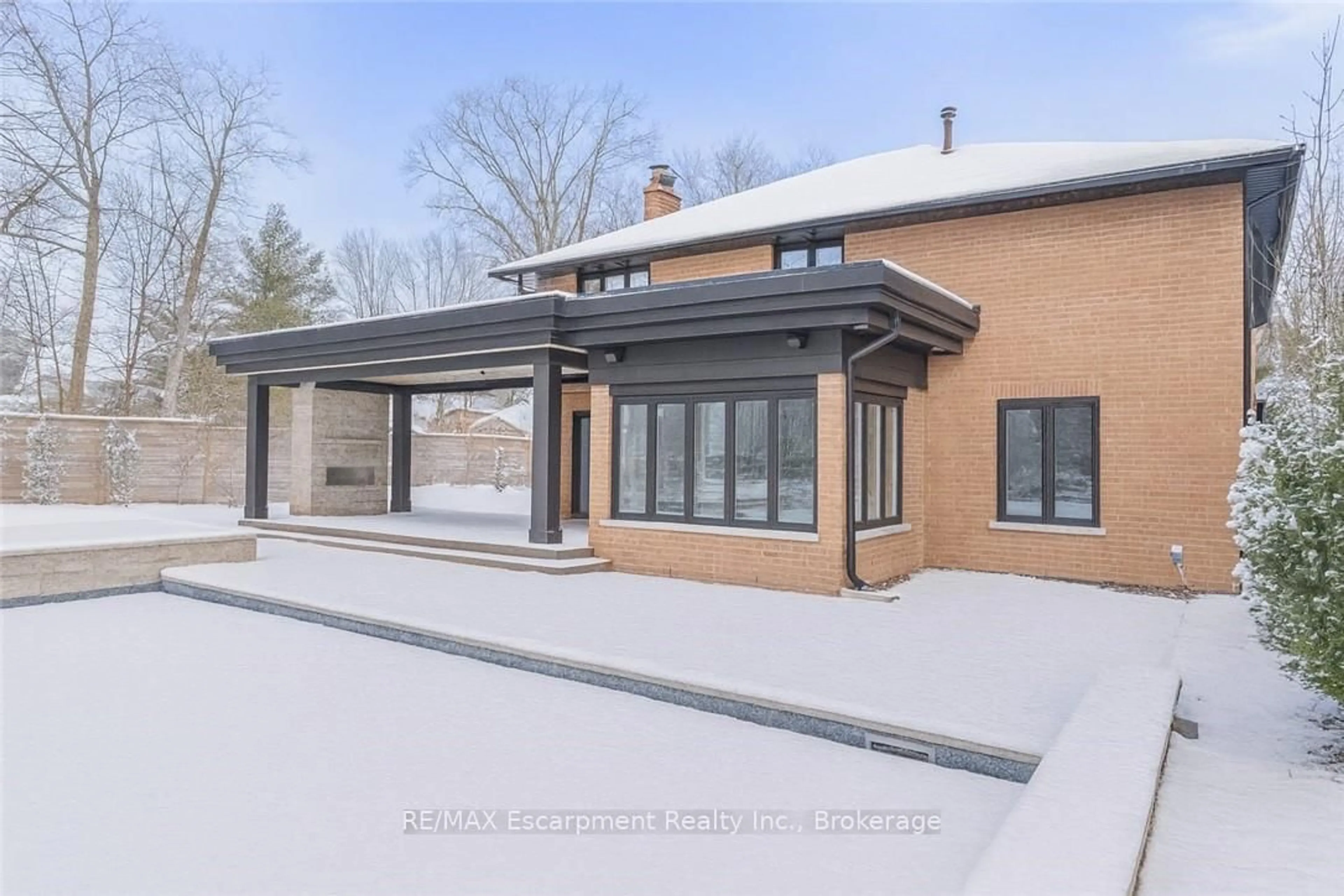 Home with brick exterior material, street for 484 Aspen Forest Dr, Oakville Ontario L6J 6H7