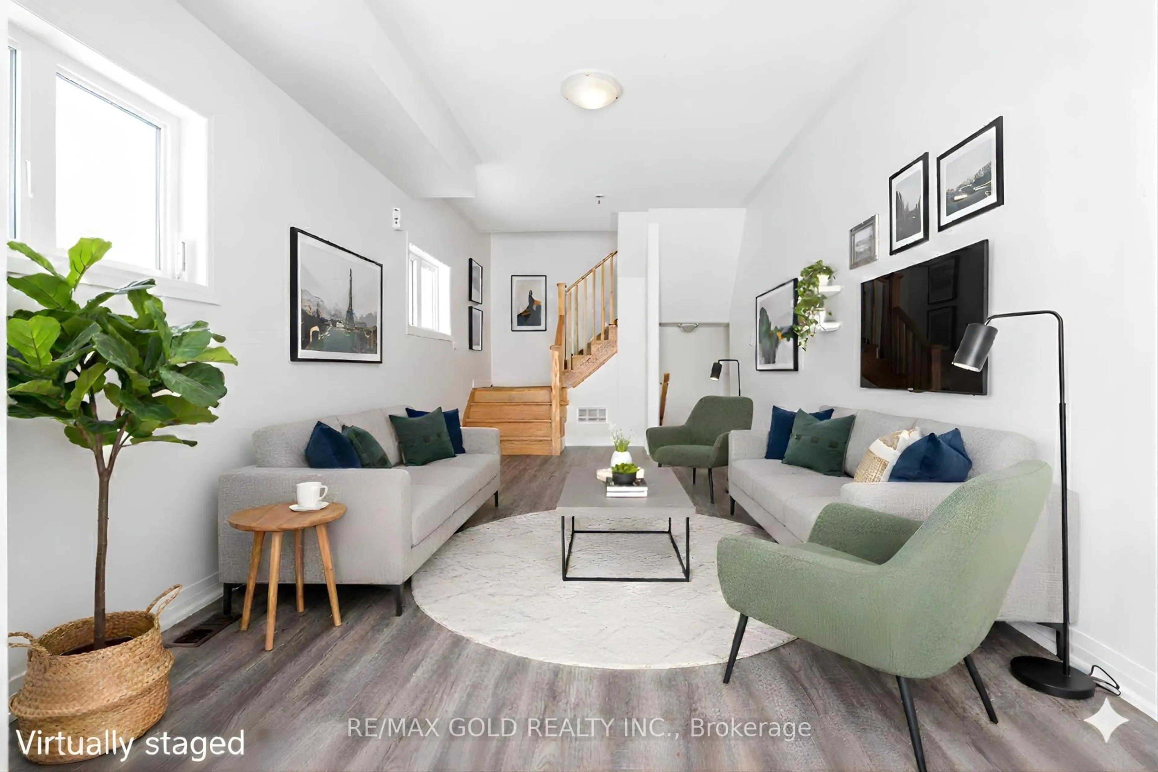 Living room with furniture, unknown for 18 Haydrop Rd, Brampton Ontario L6P 4P3