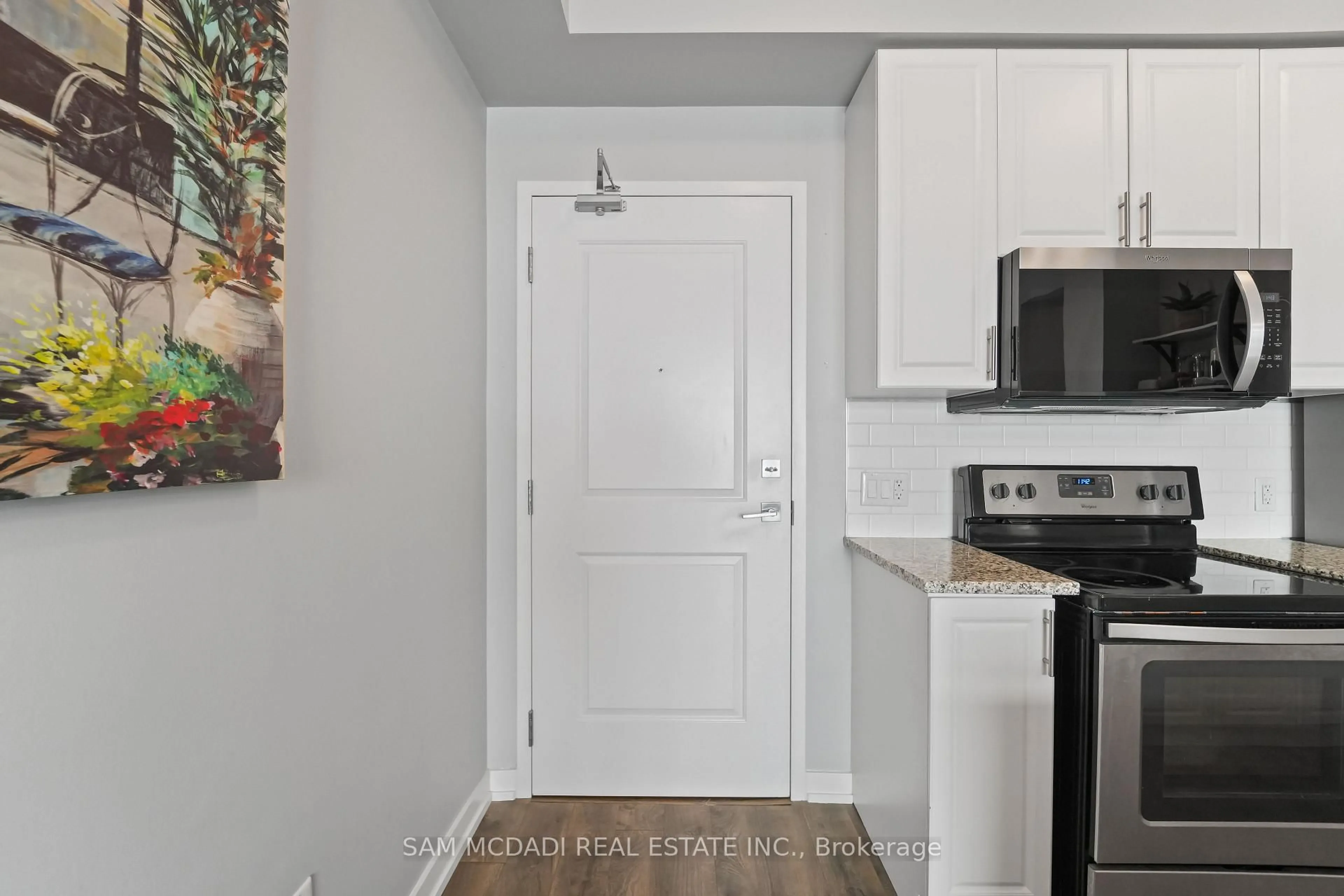 Standard kitchen, unknown for 2490 Old Bronte Rd #622, Oakville Ontario L6M 0Y5