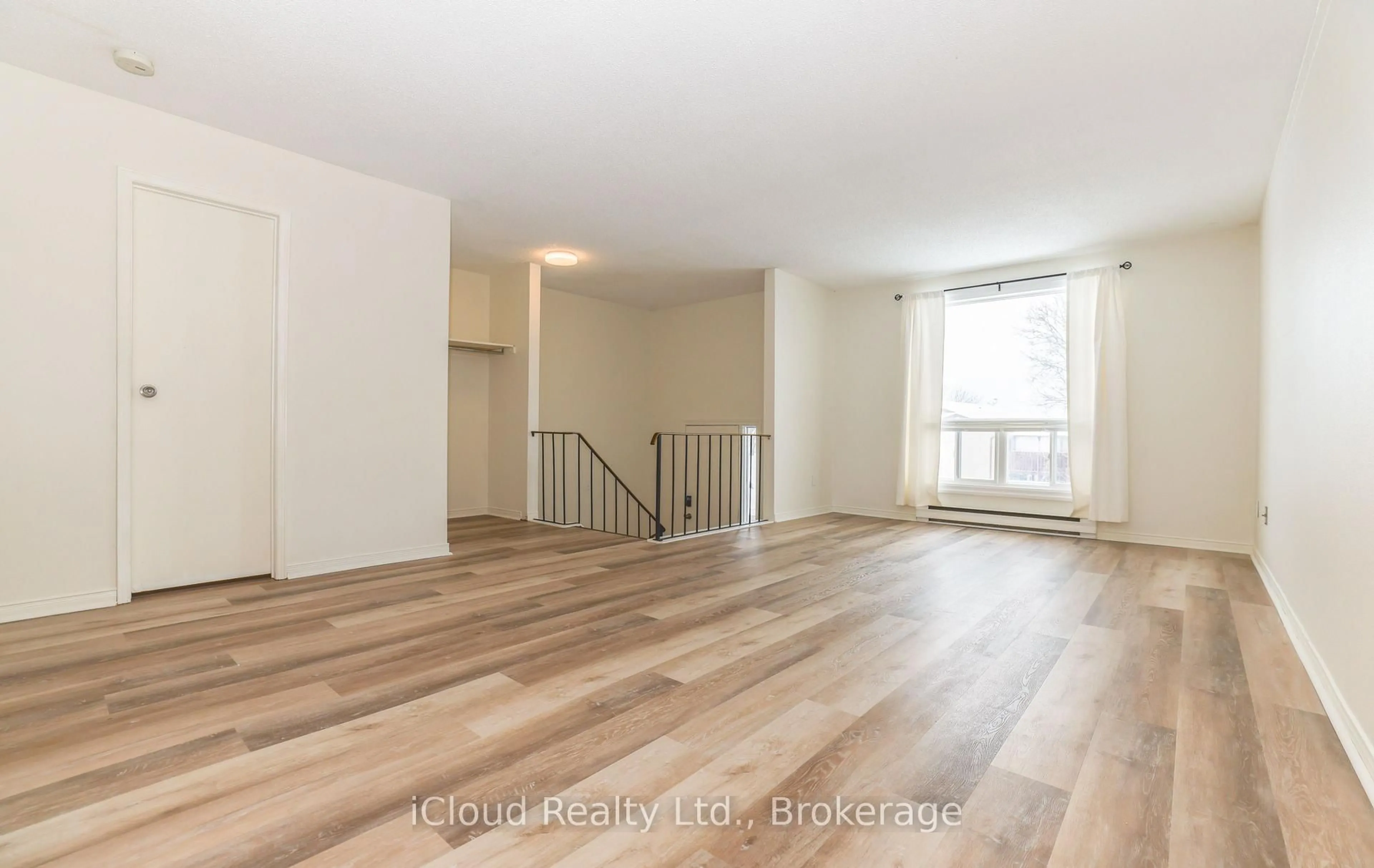 A pic of a room for 18 Quarry Dr, Orangeville Ontario L9W 3S6