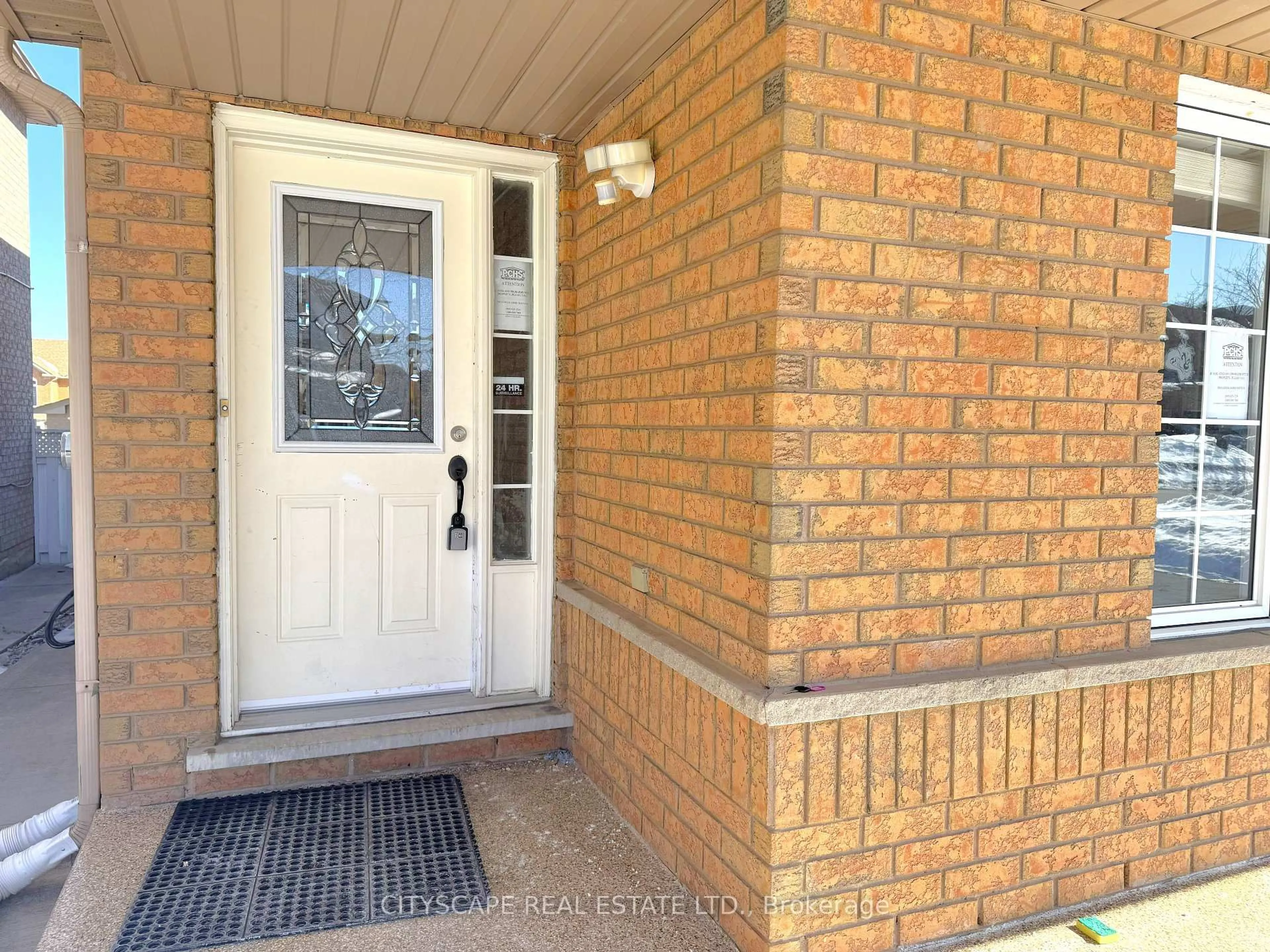 Indoor entryway for 127 Barleyfield Rd, Brampton Ontario L6R 2J4