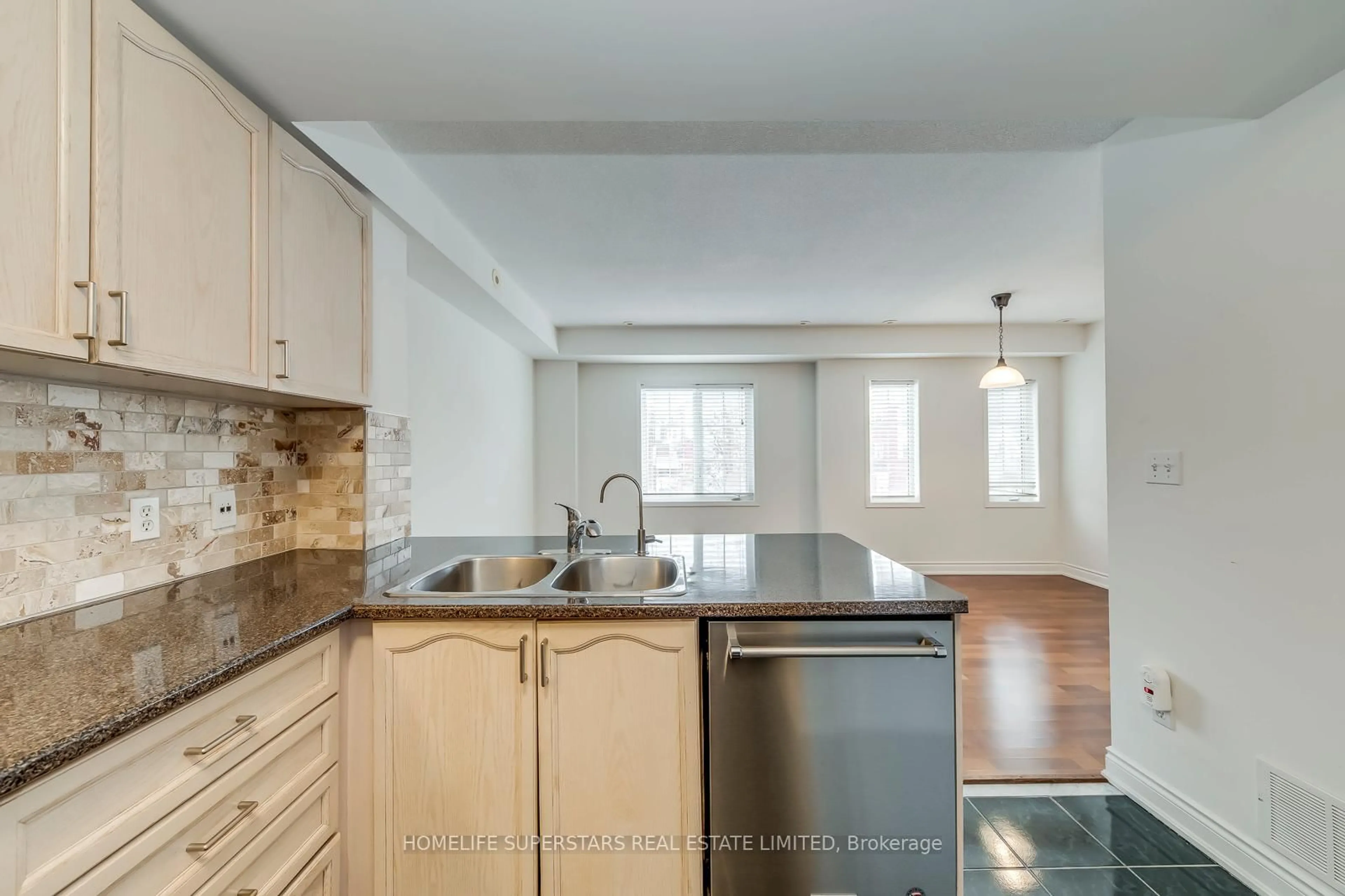 Open concept kitchen, unknown for 605 Shoreline Dr #11, Mississauga Ontario L5B 4K3