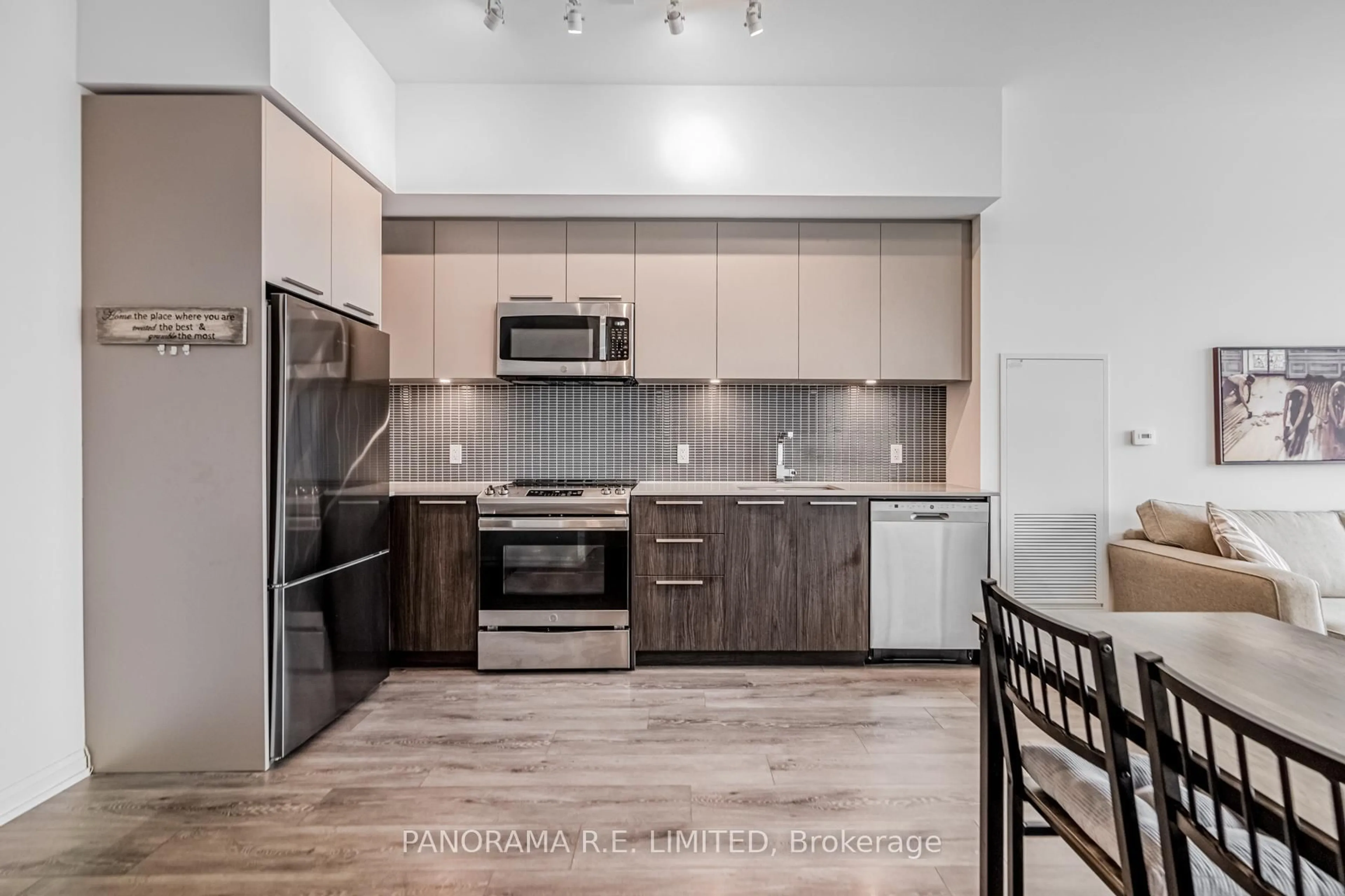 Open concept kitchen, unknown for 4208 Dundas St #802, Toronto Ontario M8X 1Y6