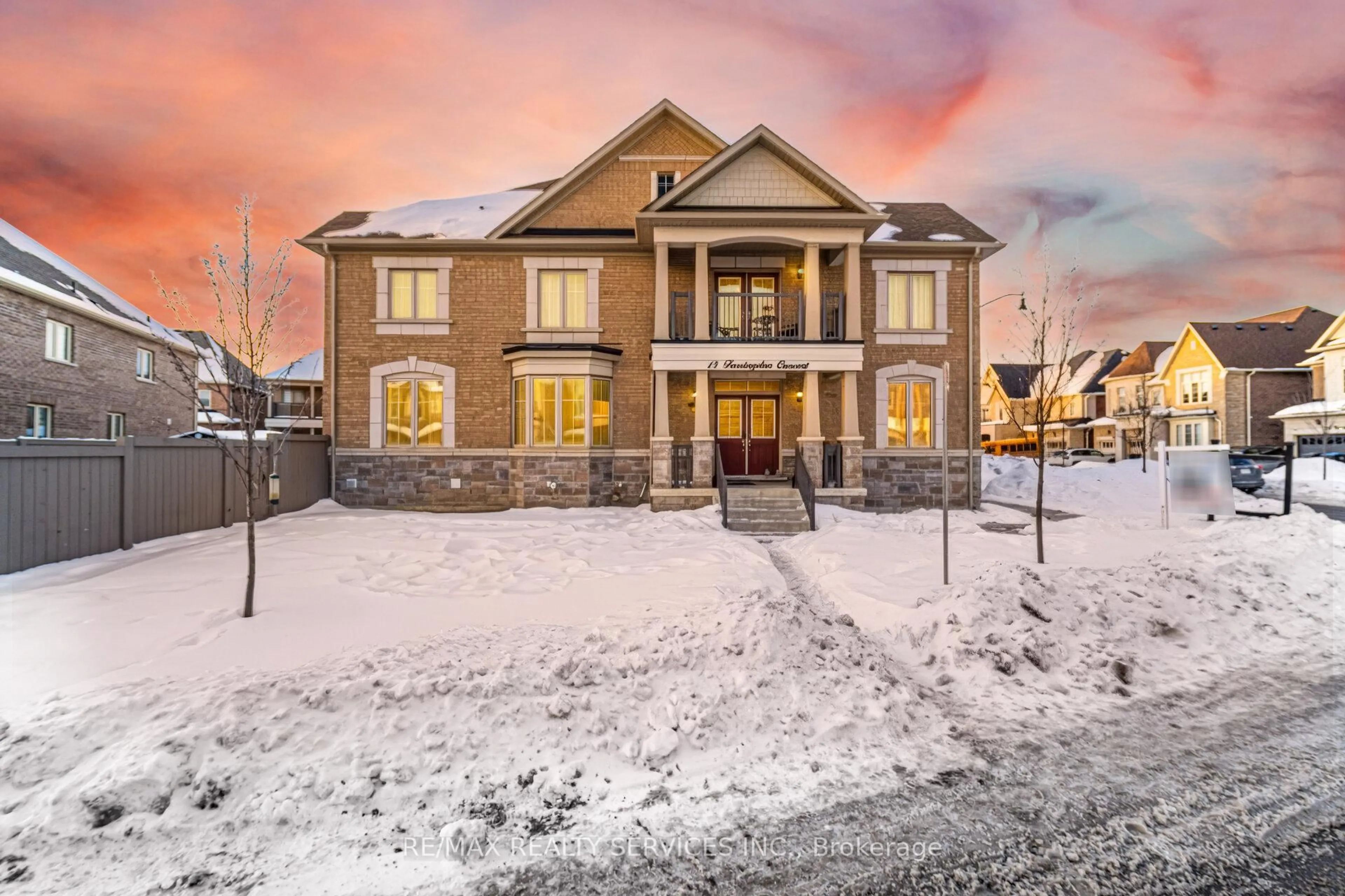 Unknown for 15 Farringdon Cres, Brampton Ontario L7A 4Z5