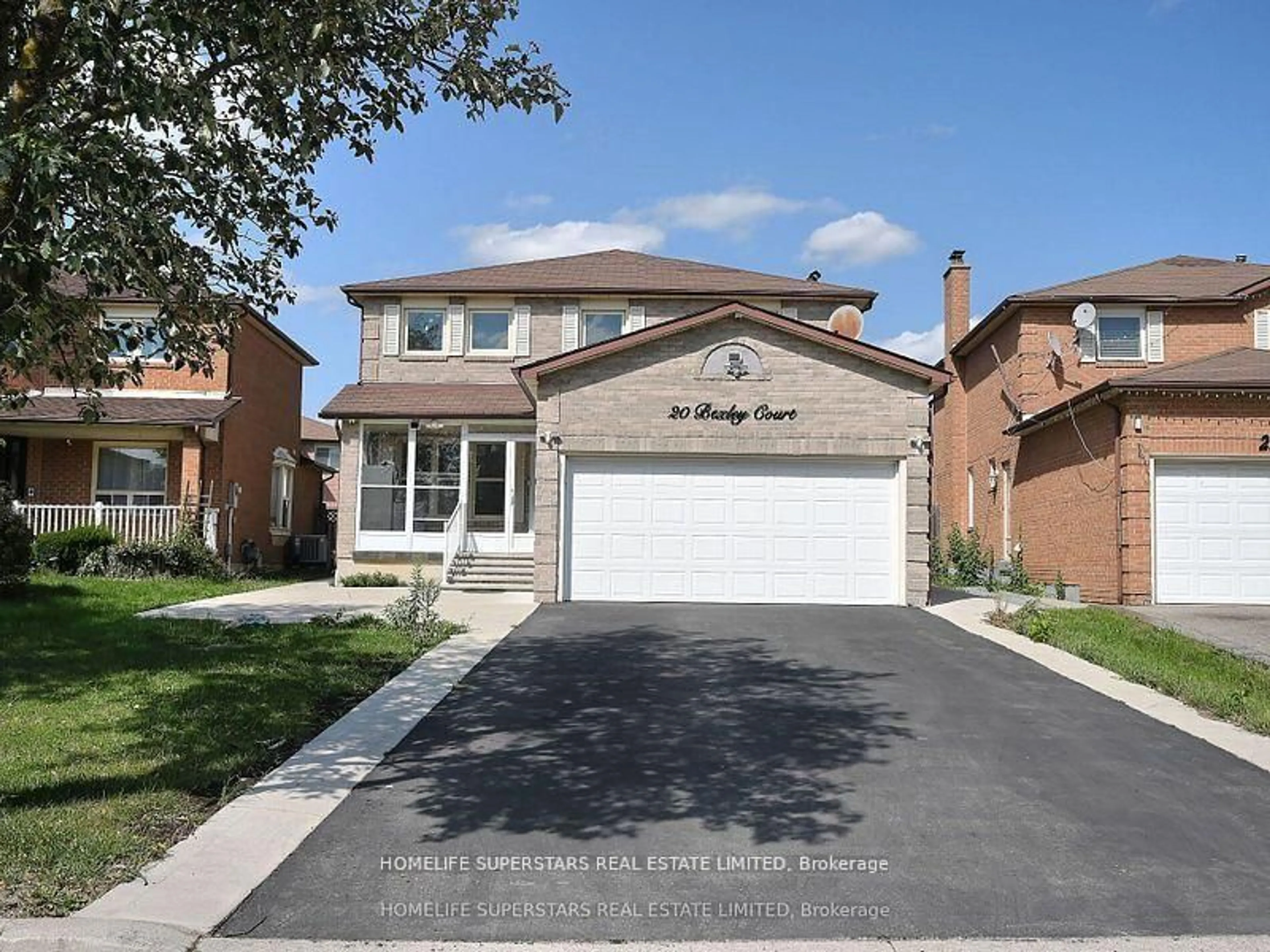 Home with brick exterior material, street for 20 Bexley Crt, Brampton Ontario L6W 4B2