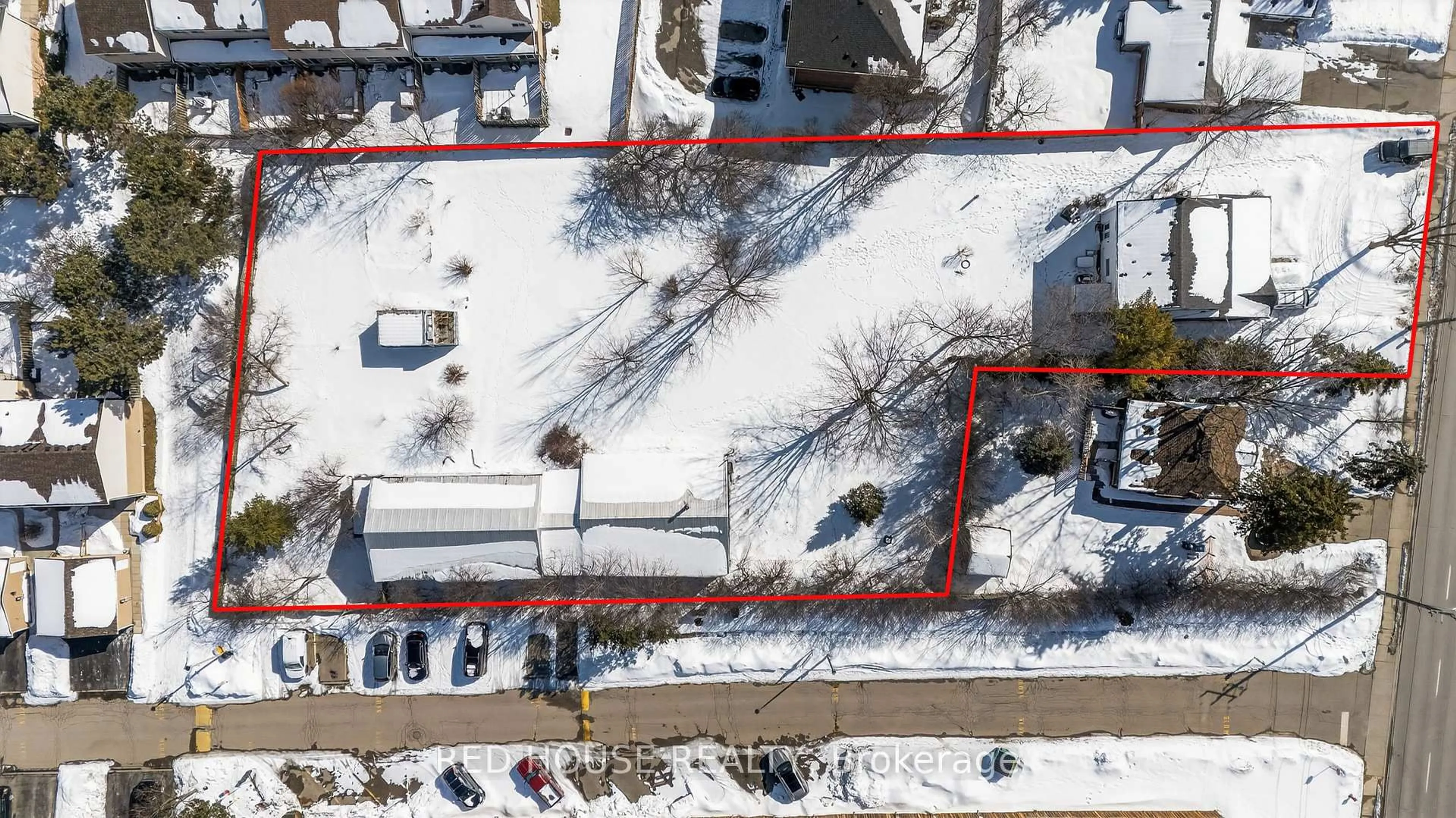 A pic from outside/outdoor area/front of a property/back of a property/a pic from drone, building for 53 MCLAUGHLIN Rd, Brampton Ontario L6X 1E9