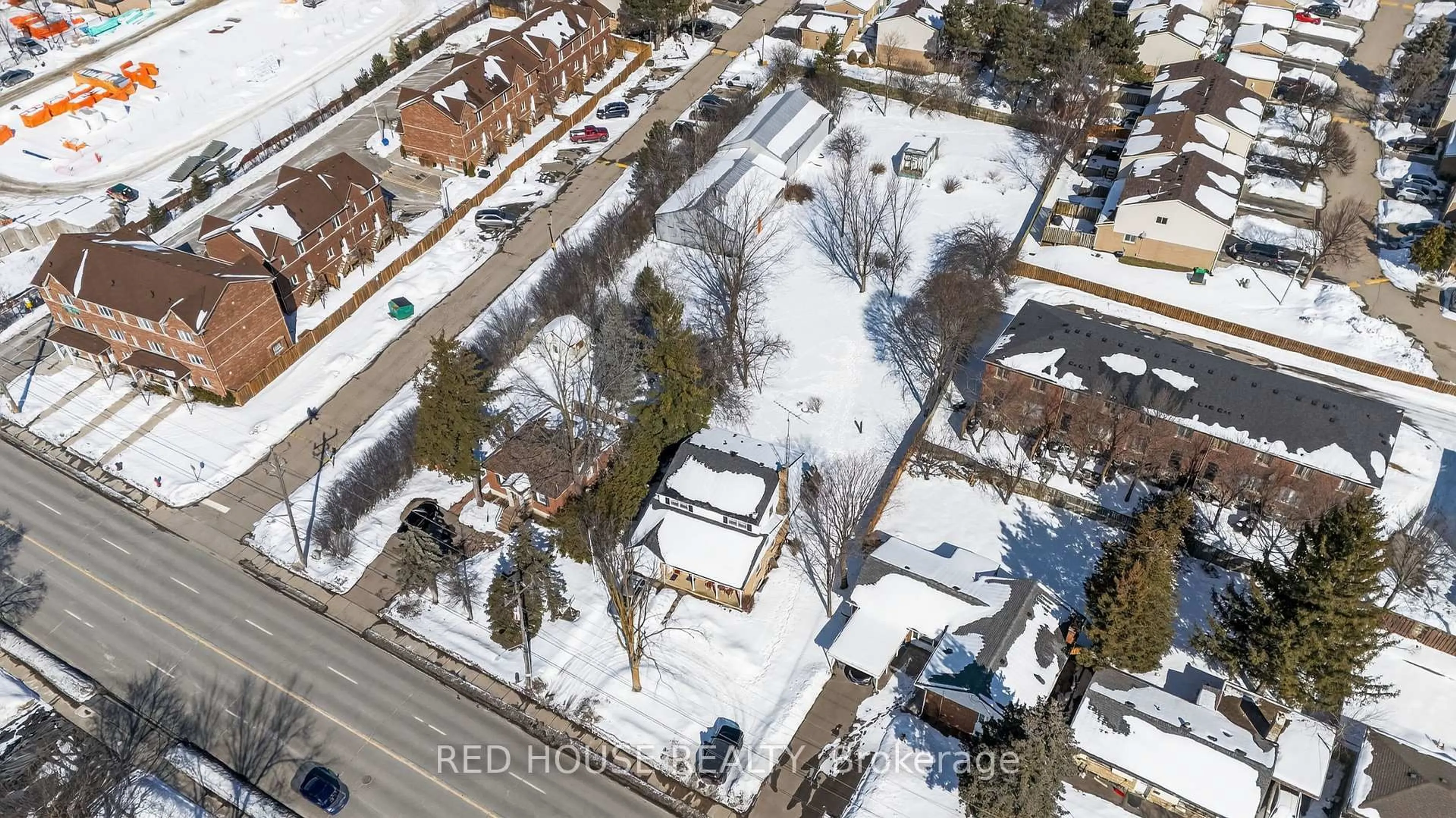 A pic from outside/outdoor area/front of a property/back of a property/a pic from drone, street for 53 MCLAUGHLIN Rd, Brampton Ontario L6X 1E9