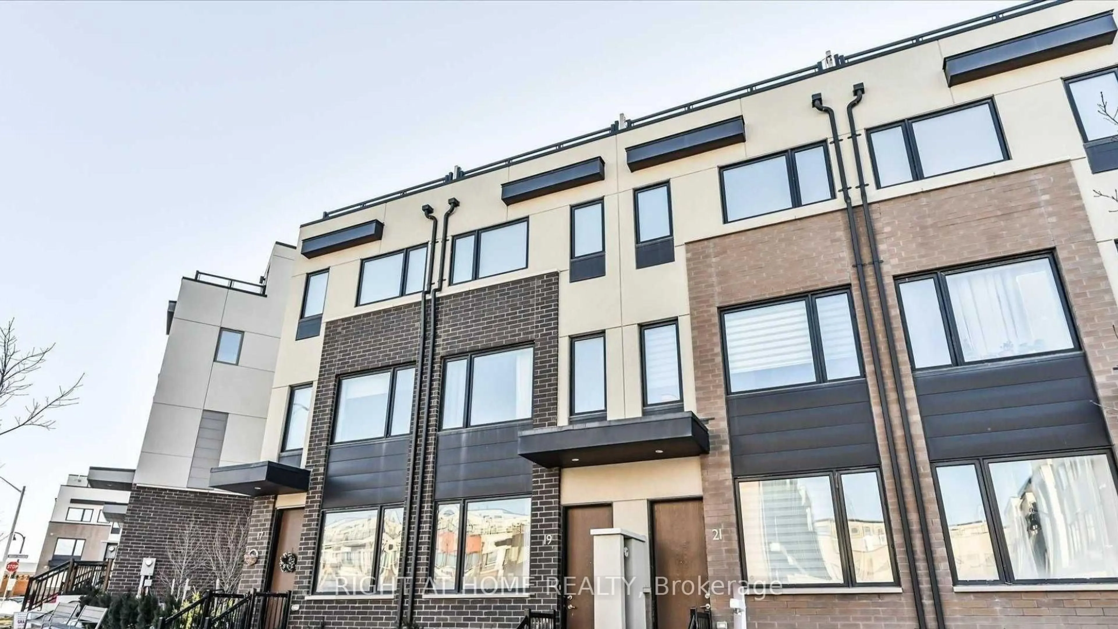 Unknown for 19 Thomas Mulholland Dr, Toronto Ontario M3K 0B5