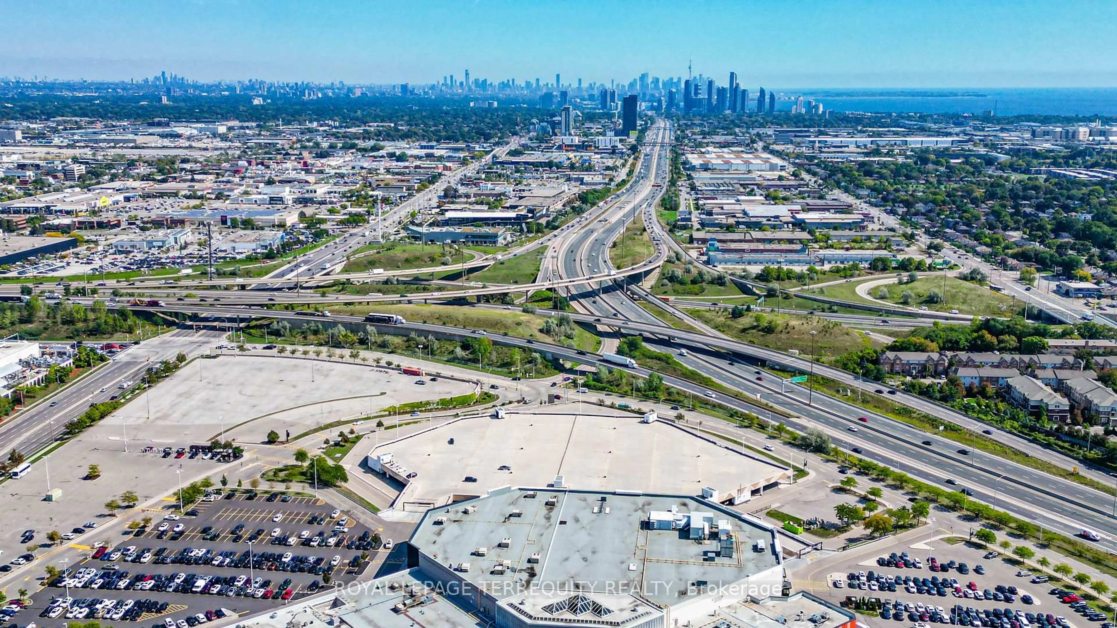 A pic from outside/outdoor area/front of a property/back of a property/a pic from drone, street for 235 Sherway Gardens Rd #2209, Toronto Ontario M9C 0A2