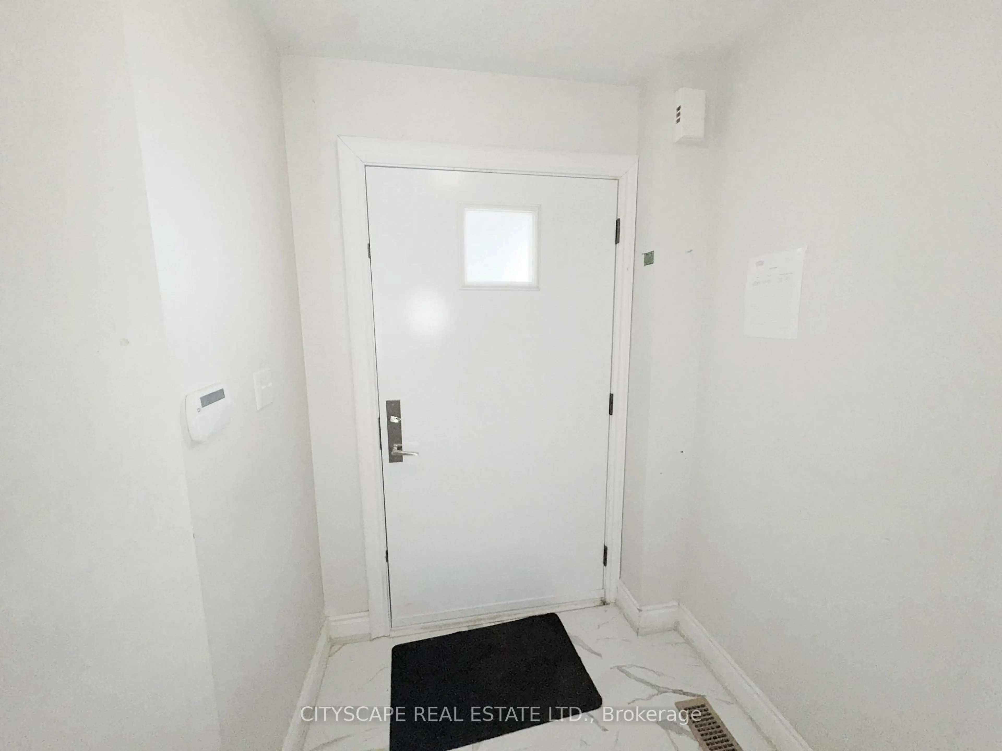 Indoor entryway for 3970 Arbourview Terr, Mississauga Ontario L5M 7B8