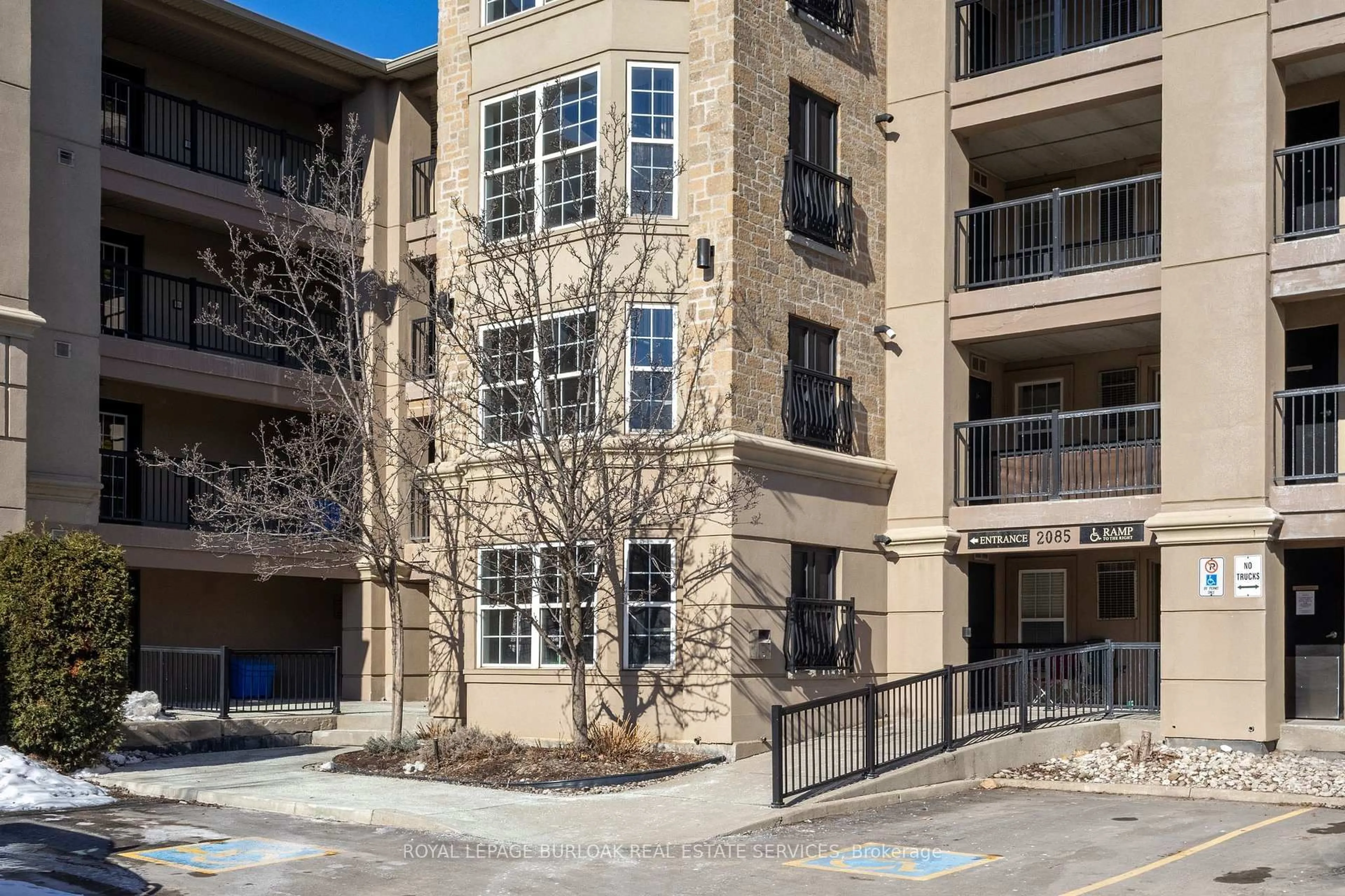 Unknown for 2085 Appleby Line #105, Burlington Ontario L7L 7H4