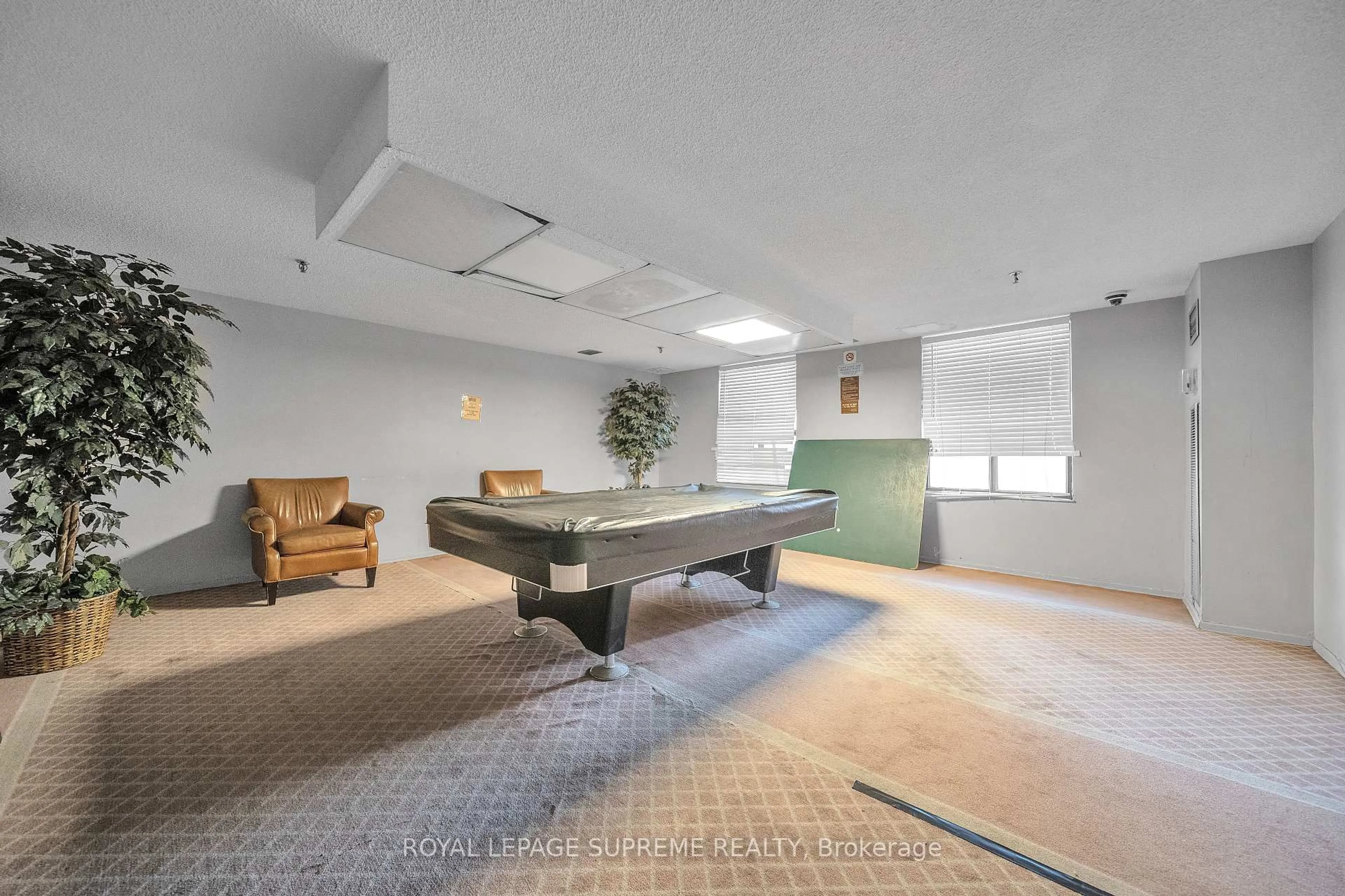 Unknown for 75 Emmett Ave #910, Toronto Ontario M6M 5A7