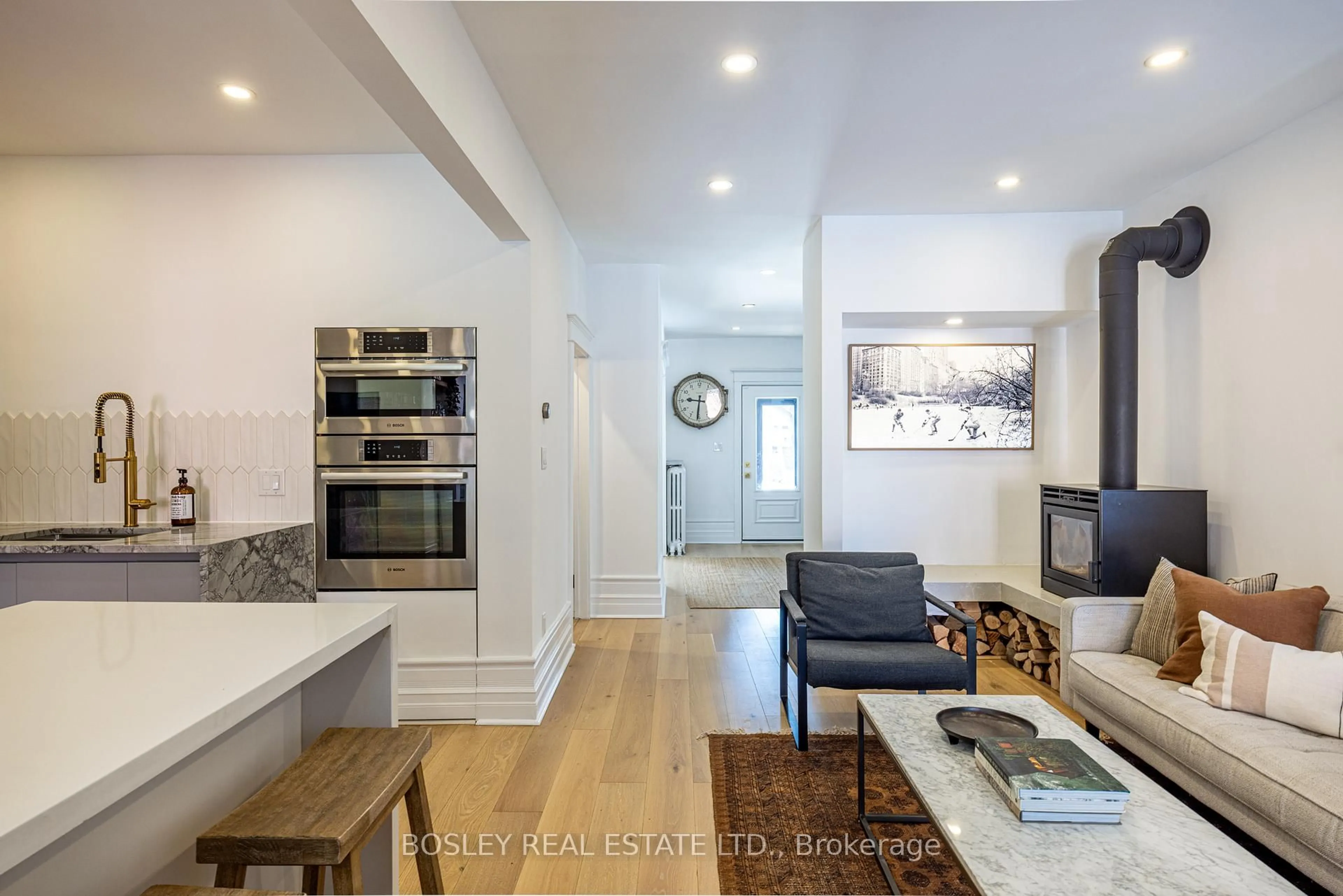 Open concept kitchen, unknown for 110 Grenadier Rd, Toronto Ontario M6R 1R4