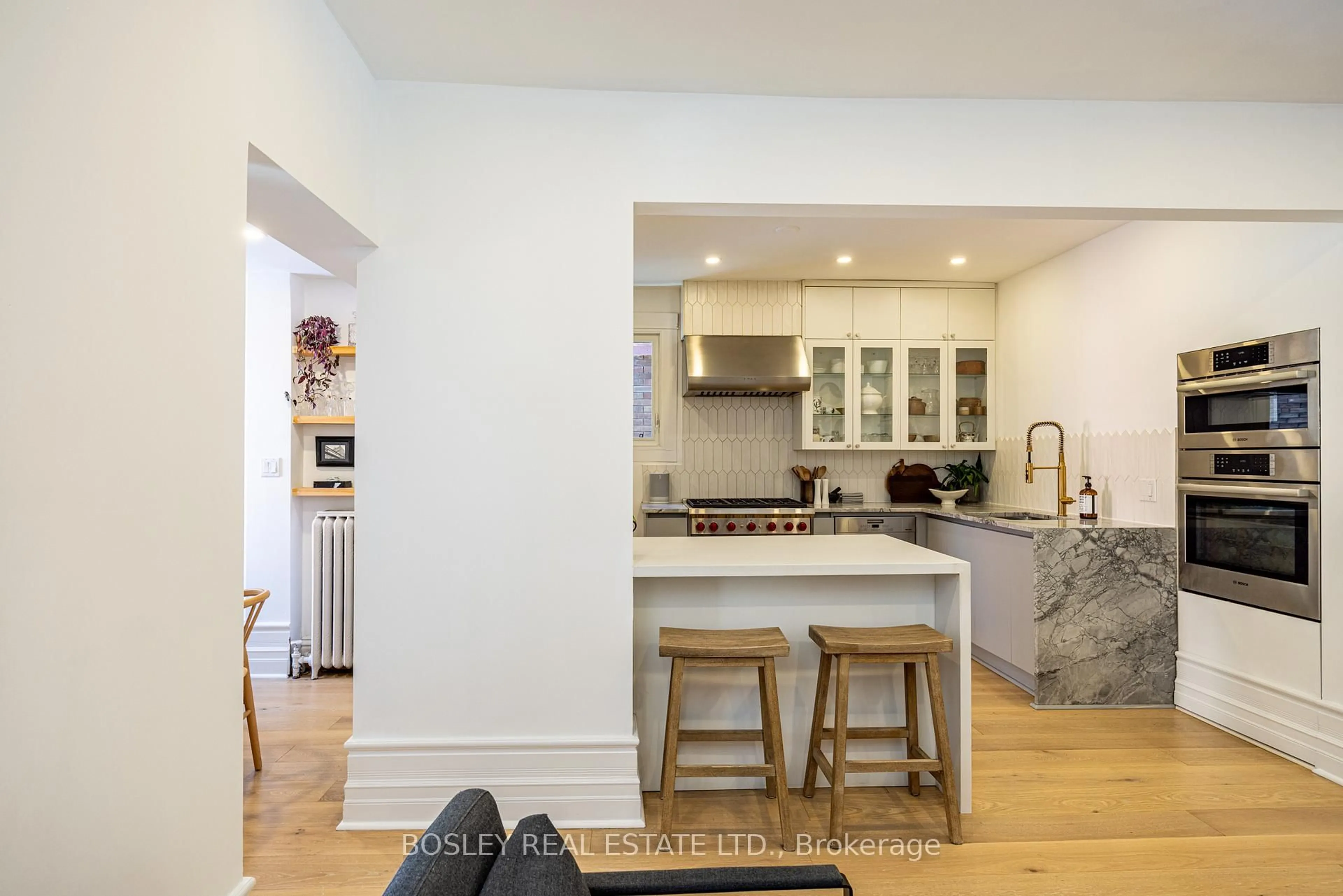 Open concept kitchen, unknown for 110 Grenadier Rd, Toronto Ontario M6R 1R4