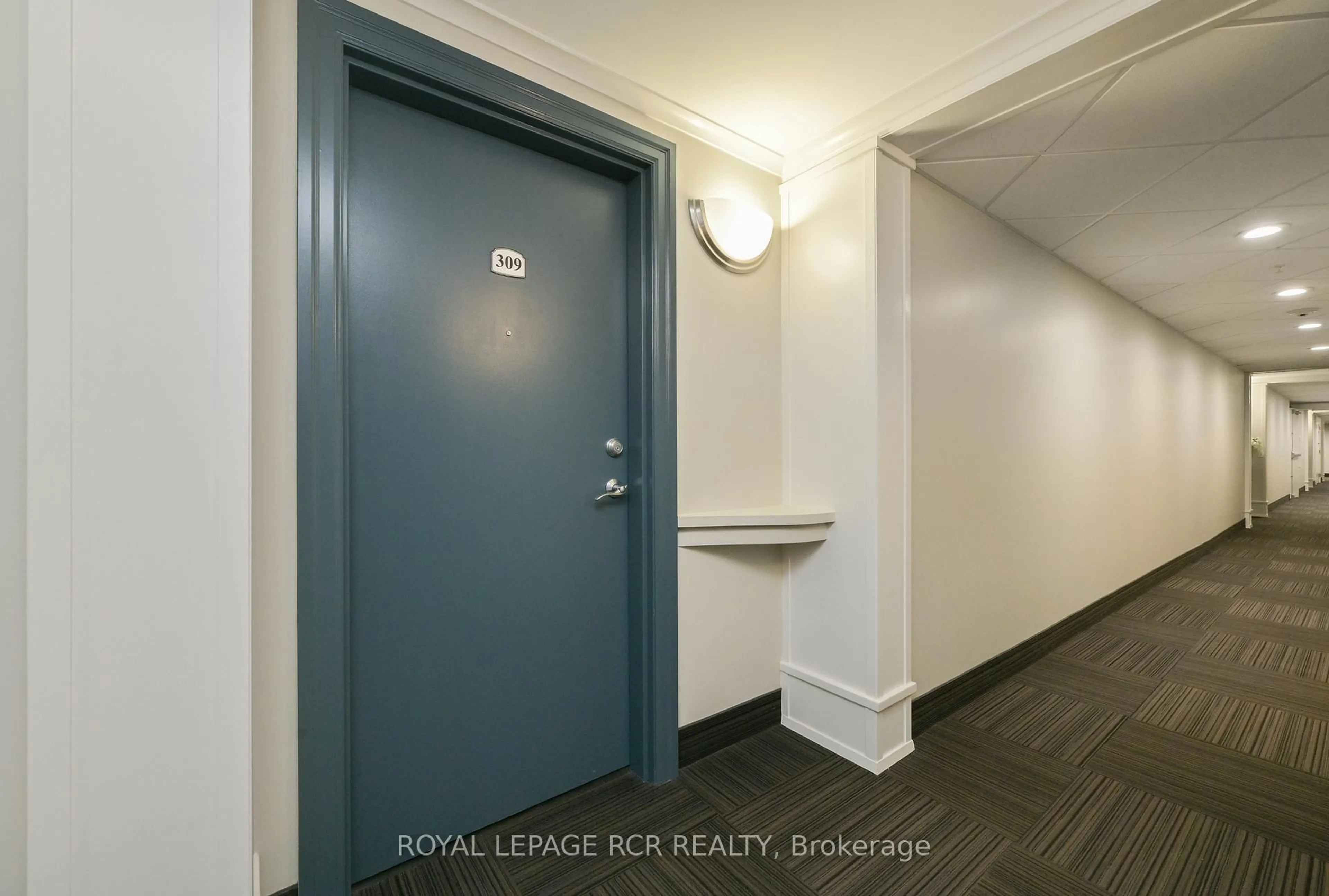 Indoor entryway for 60 C Line #309, Orangeville Ontario L9W 0A9