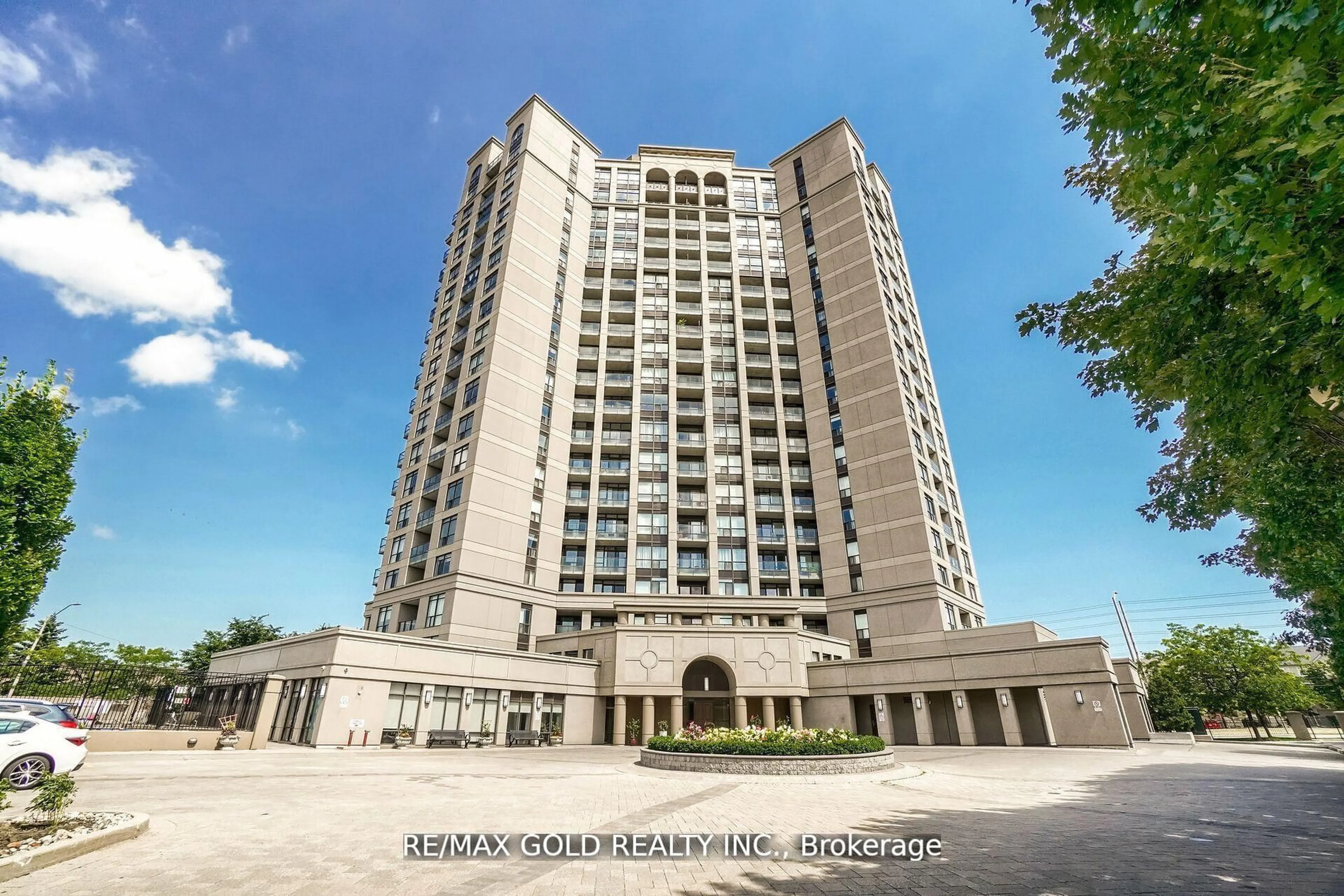 Indoor foyer for 220 Forum Dr #1703, Mississauga Ontario L4Z 4K1