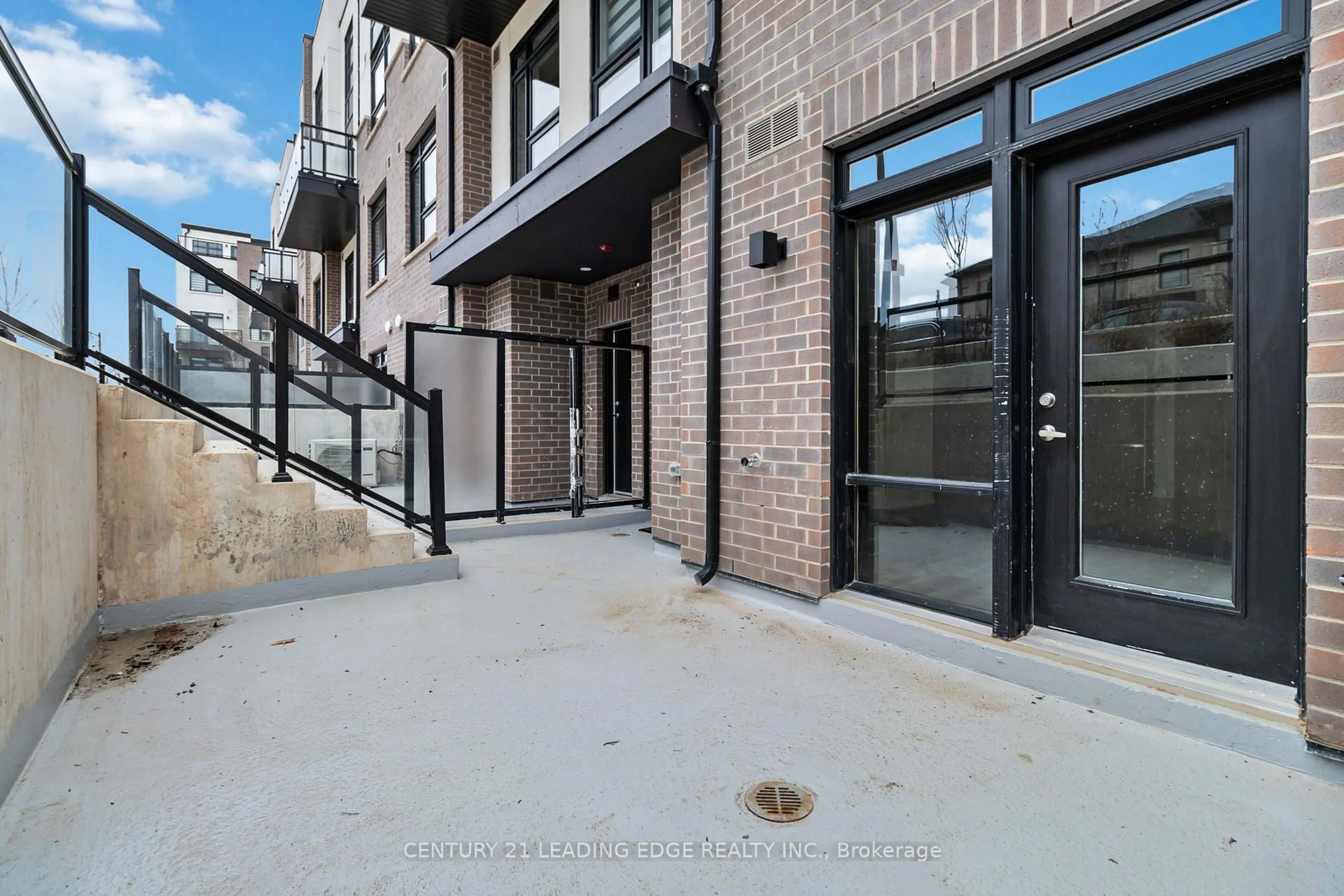 Patio, street for 1569 Rose Way #128, Milton Ontario L9E 0J2